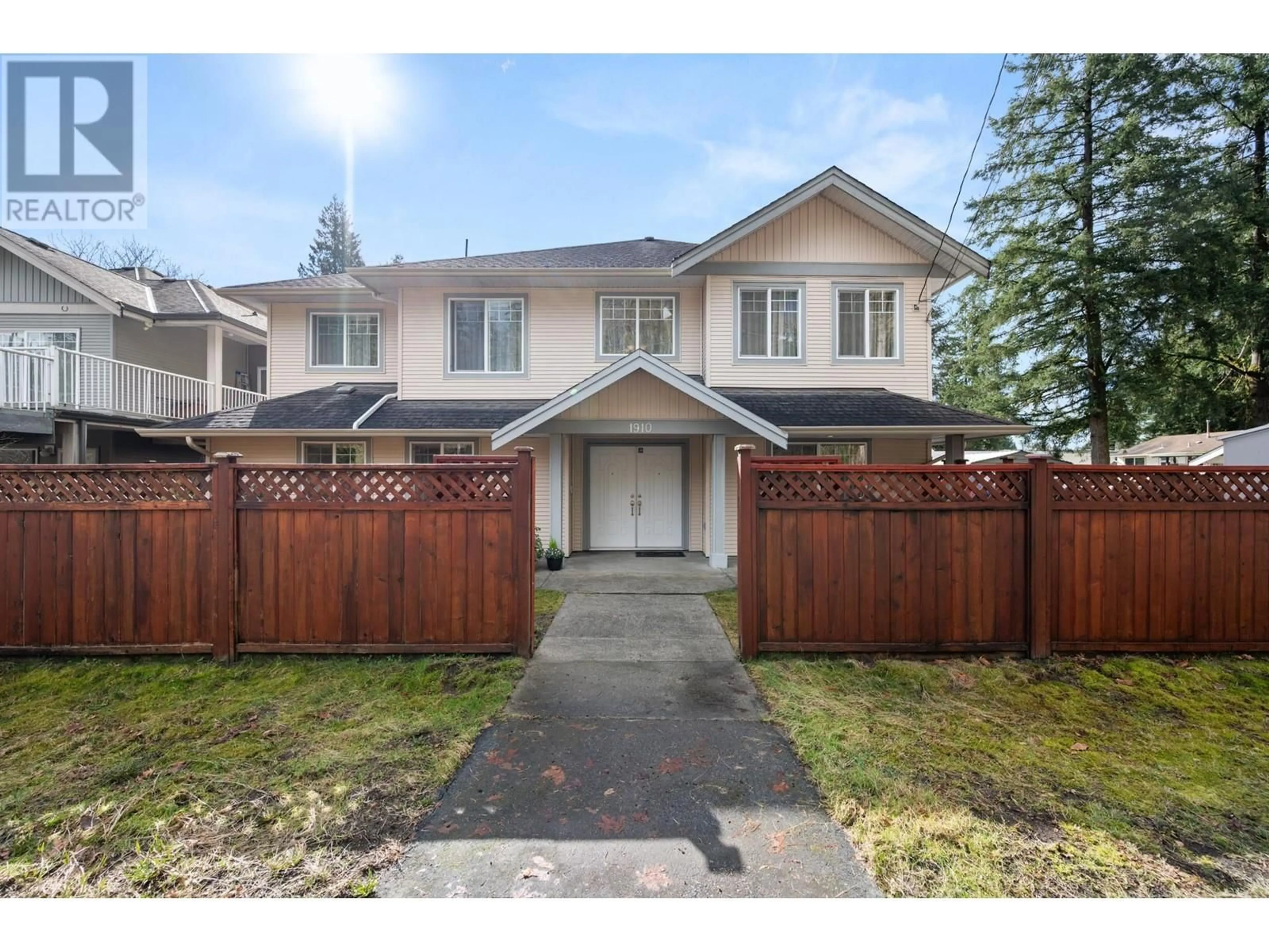 A pic from outside/outdoor area/front of a property/back of a property/a pic from drone, street for 1910 LINCOLN AVENUE, Port Coquitlam British Columbia V3B2J9