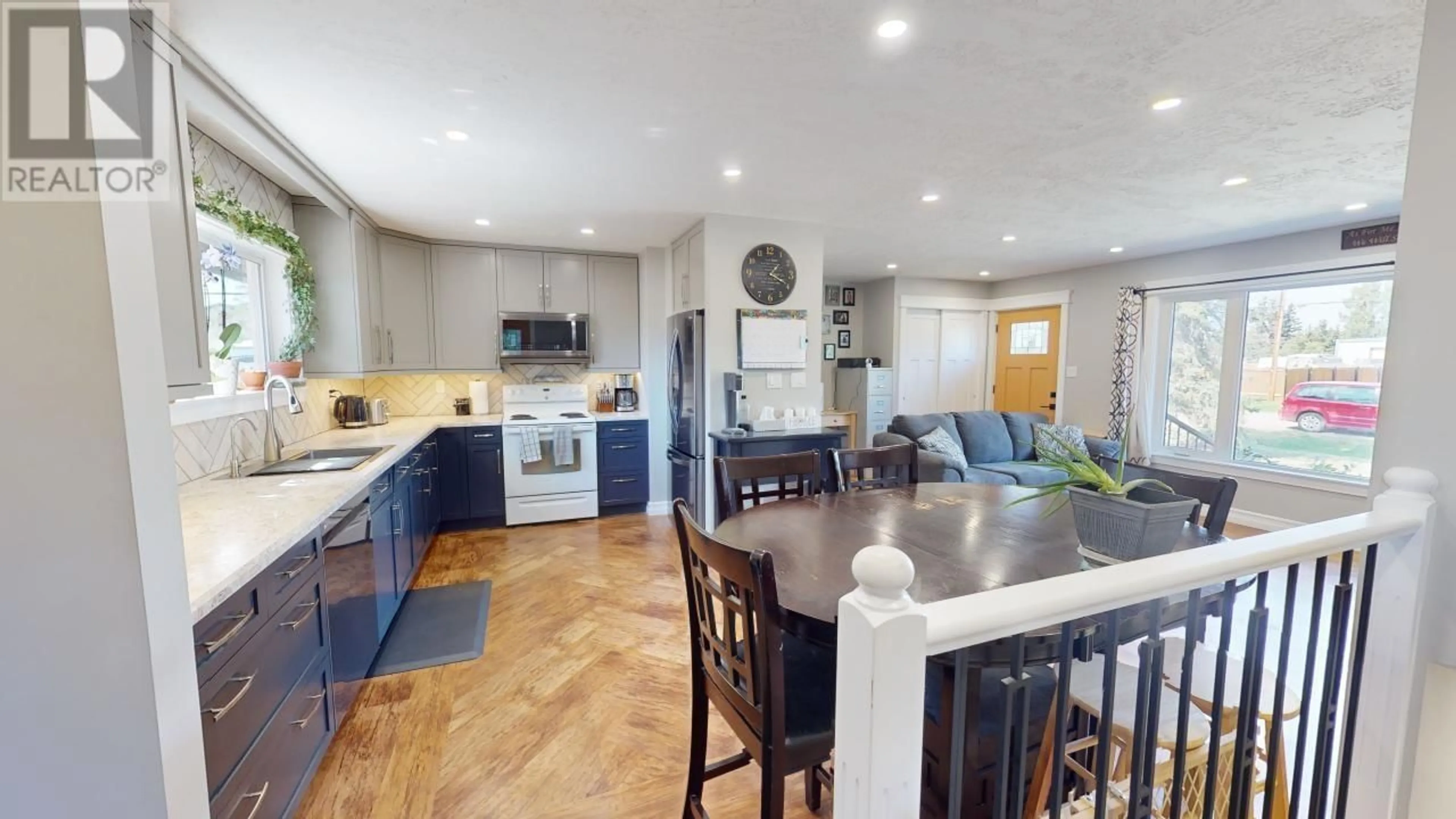 Open concept kitchen, unknown for 12237 OAK AVENUE, Fort St. John British Columbia V1J8E5
