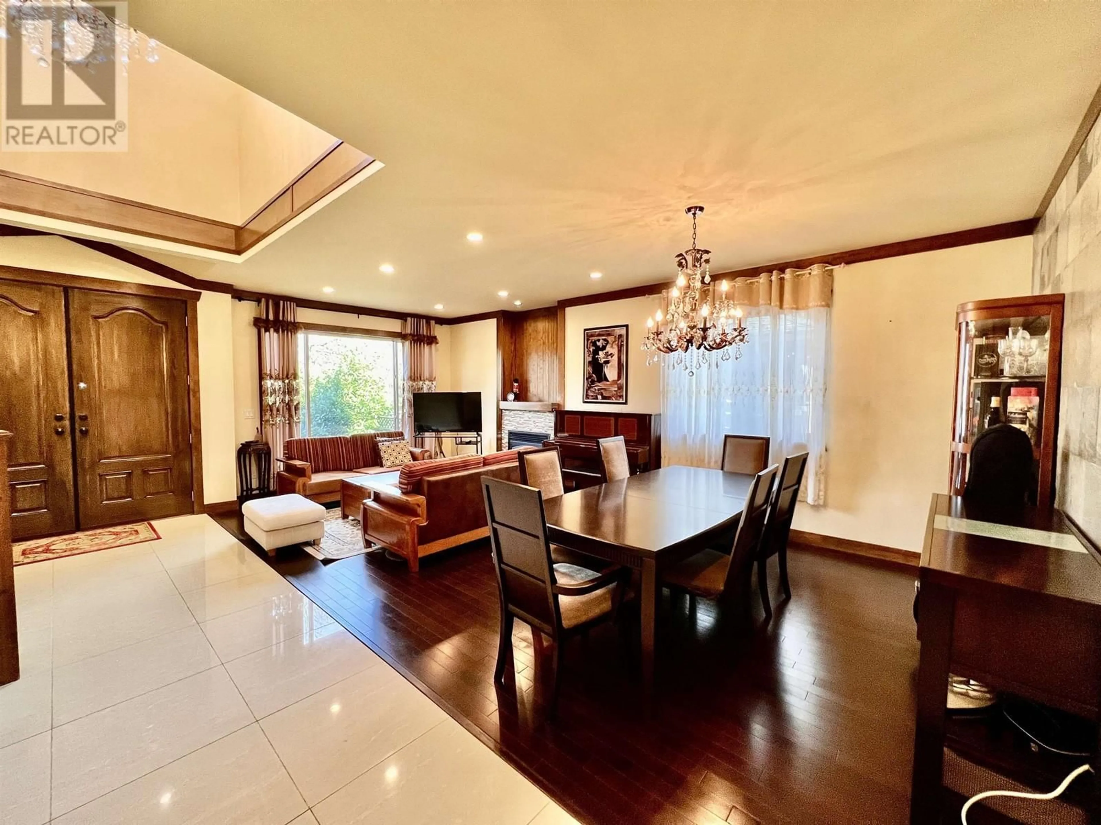 Dining room, unknown for 7994 ELWELL STREET, Burnaby British Columbia V5E1M4