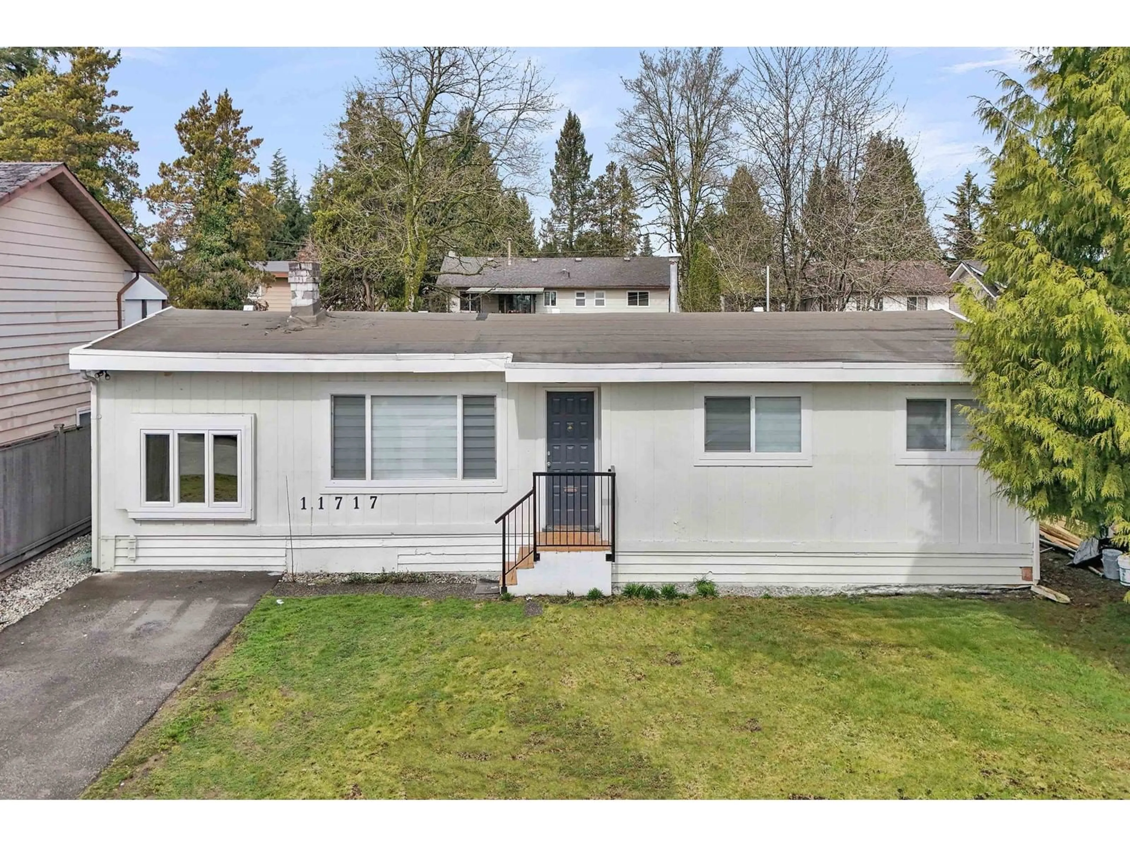 Home with vinyl exterior material, street for 11717 82B, Delta British Columbia V4C2E8