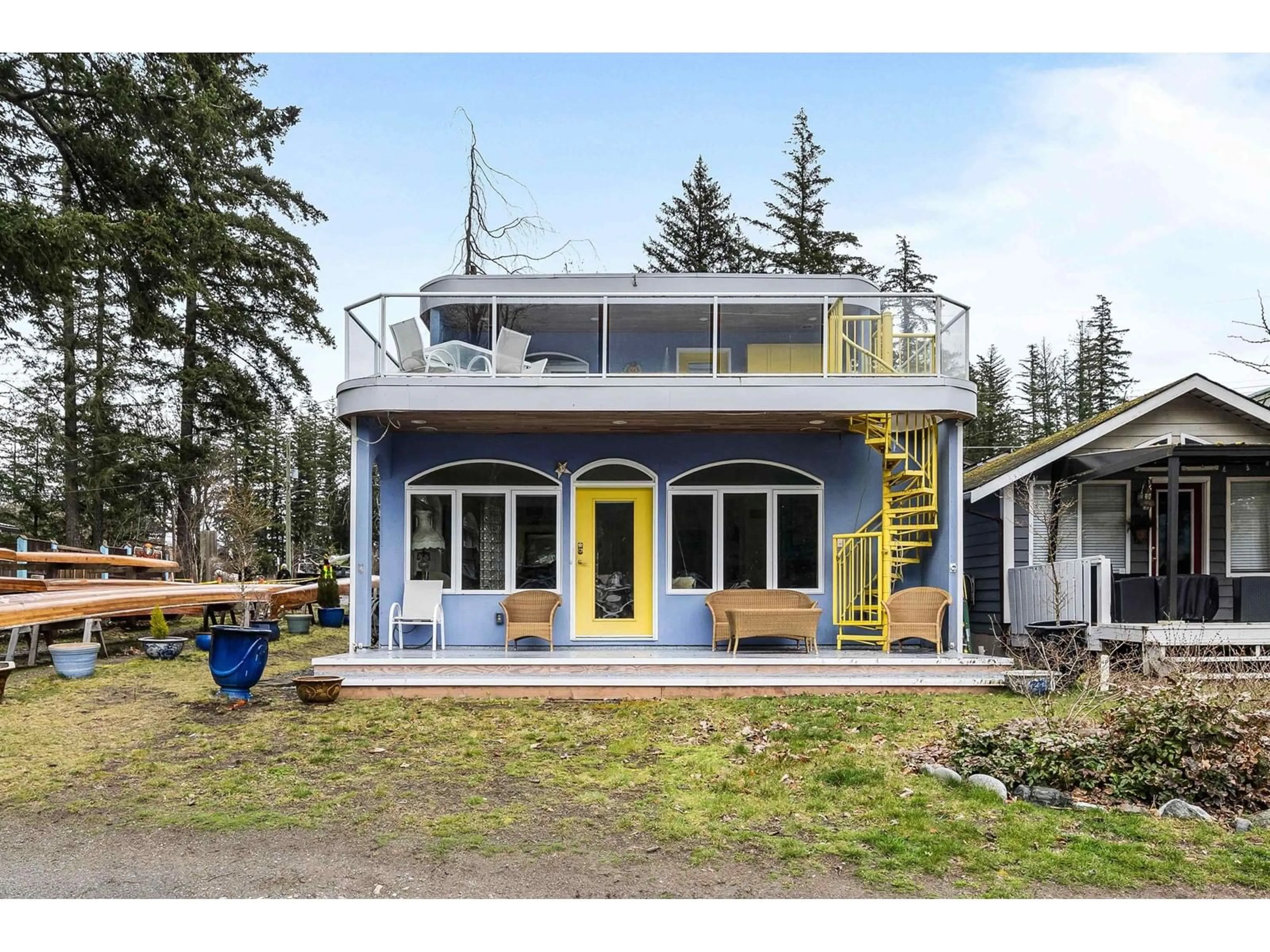 Home with vinyl exterior material, unknown for 106 FIRST AVENUE, Cultus Lake British Columbia V2R4Y4