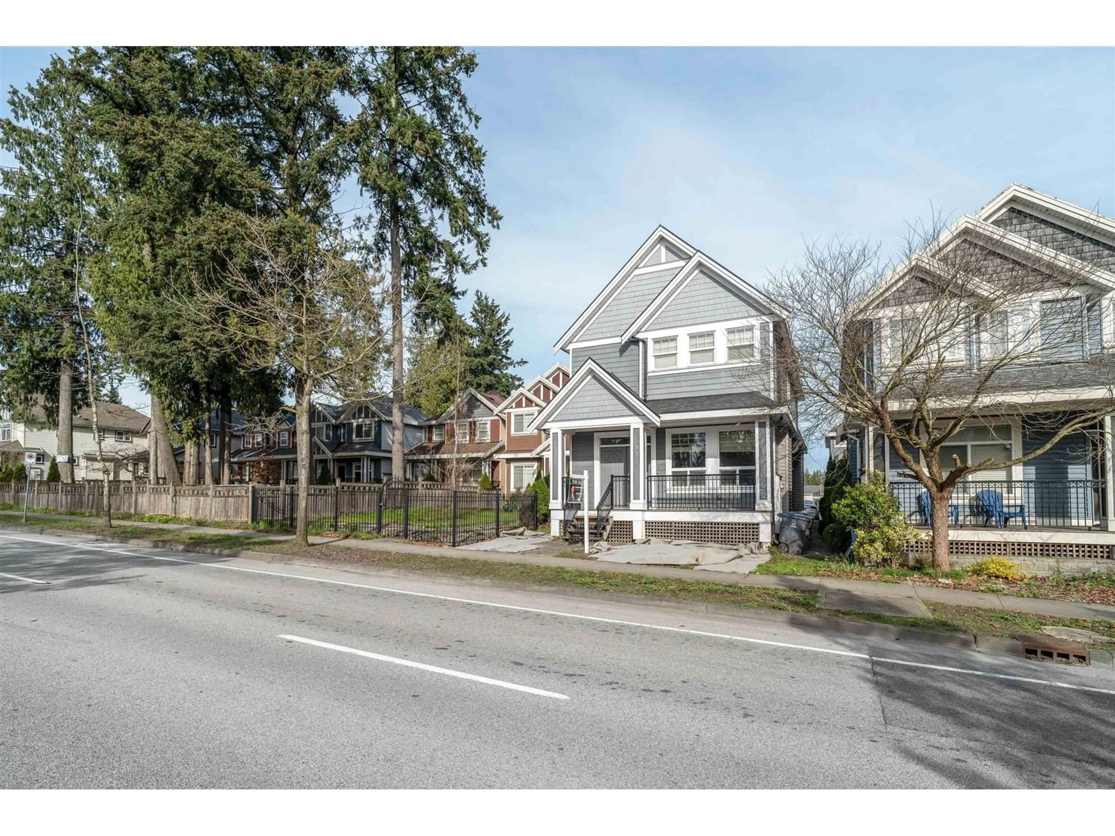 Unknown for 5930 128, Surrey British Columbia V3X1T3