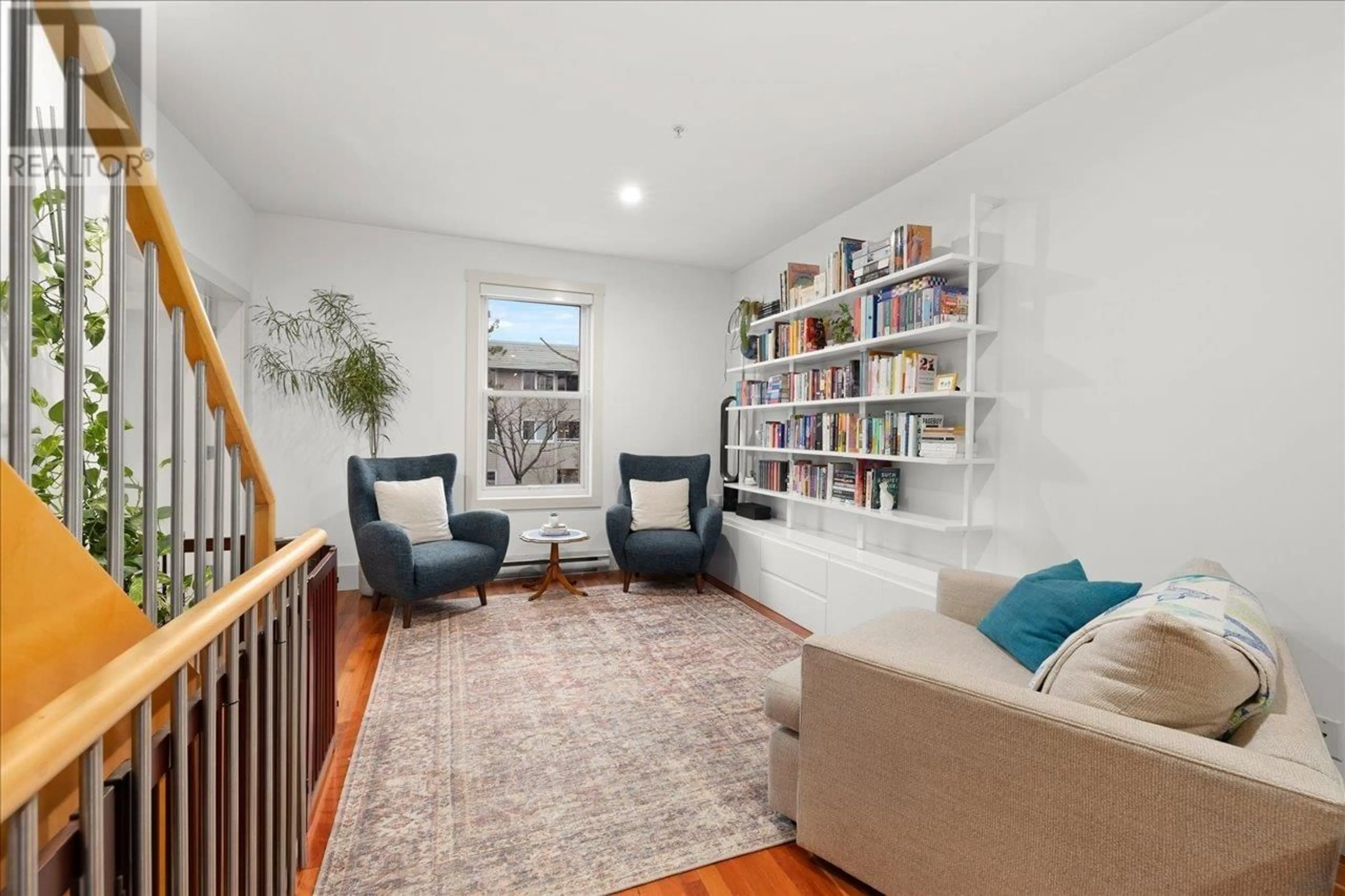 Living room with furniture, unknown for 696 16TH AVENUE, Vancouver British Columbia V5Z1S6