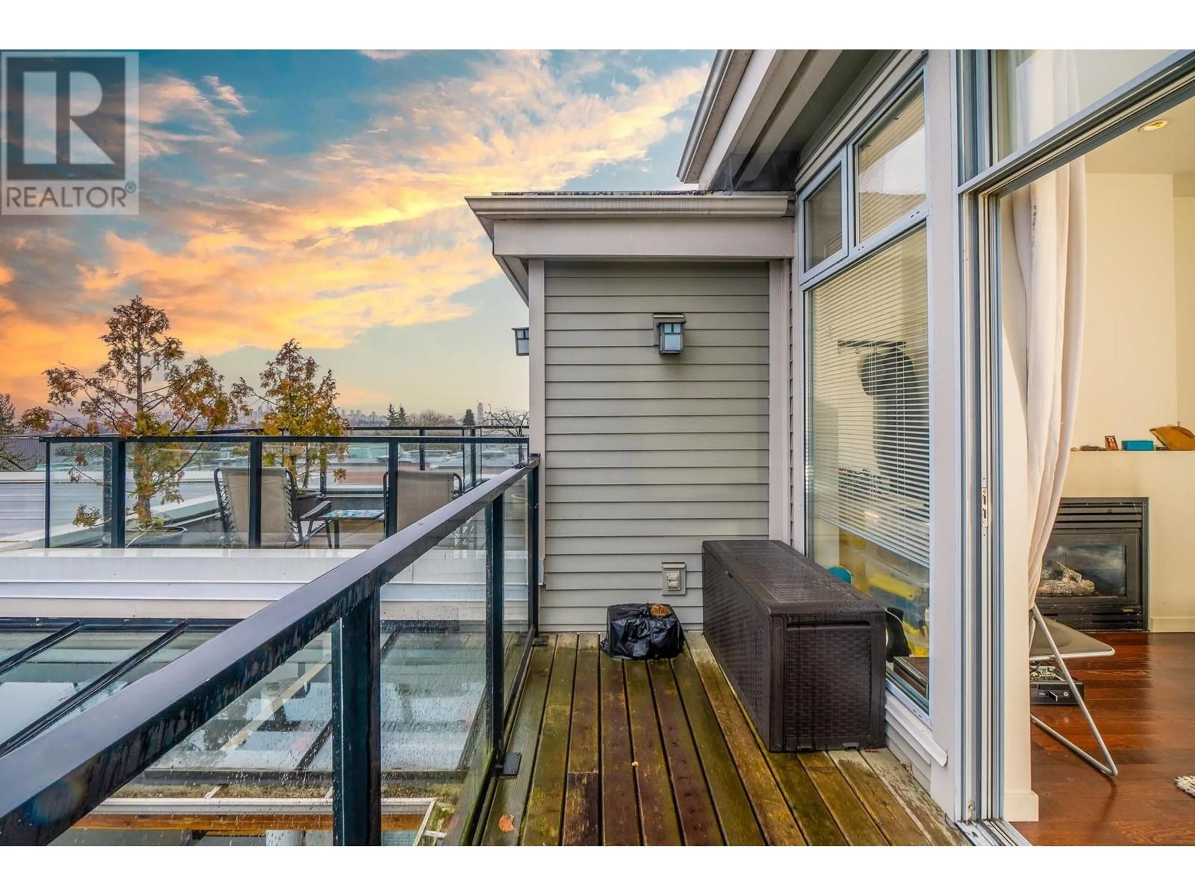 Balcony in the apartment, water/lake/river/ocean view for 408 3637 W 17TH AVENUE, Vancouver British Columbia V6S1A3