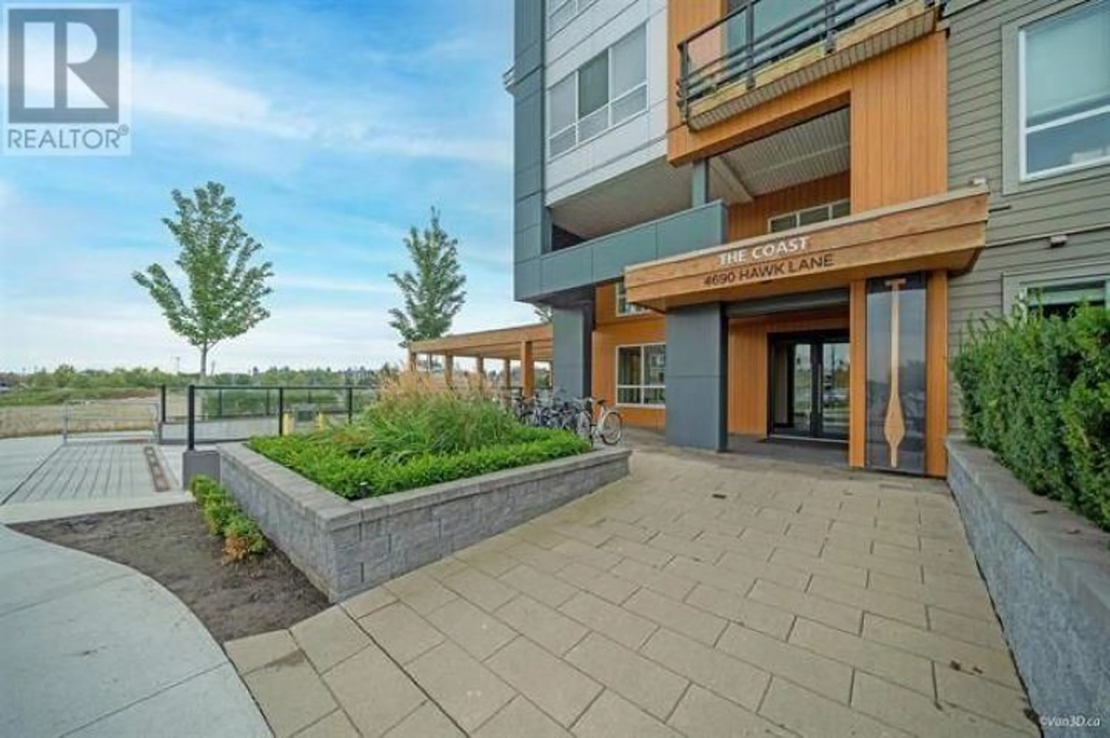 Patio, water/lake/river/ocean view for 424 - 4690 HAWK LANE, Delta British Columbia V4M0C4