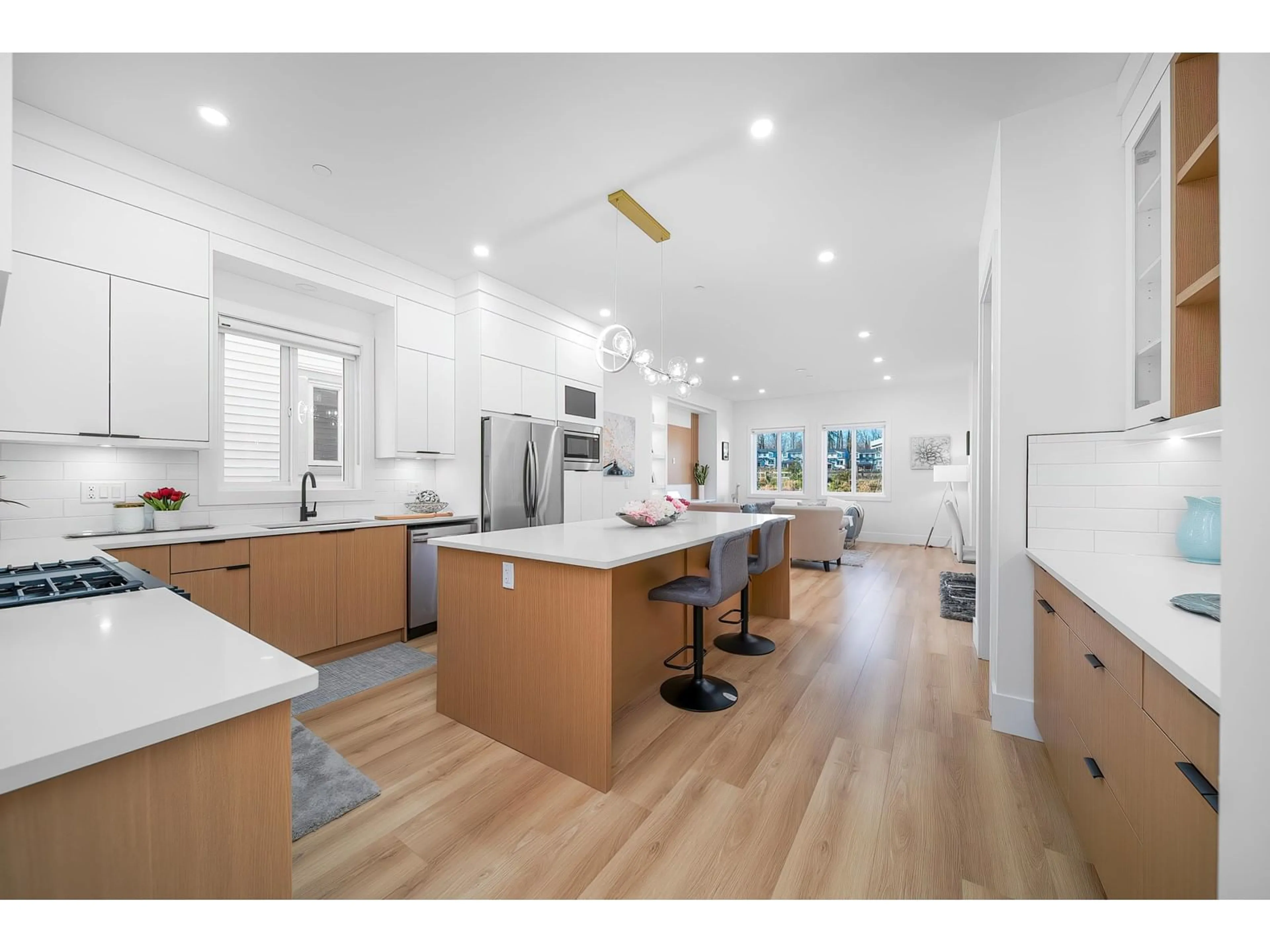 Open concept kitchen, unknown for 7743 197, Langley British Columbia V2Y3V5