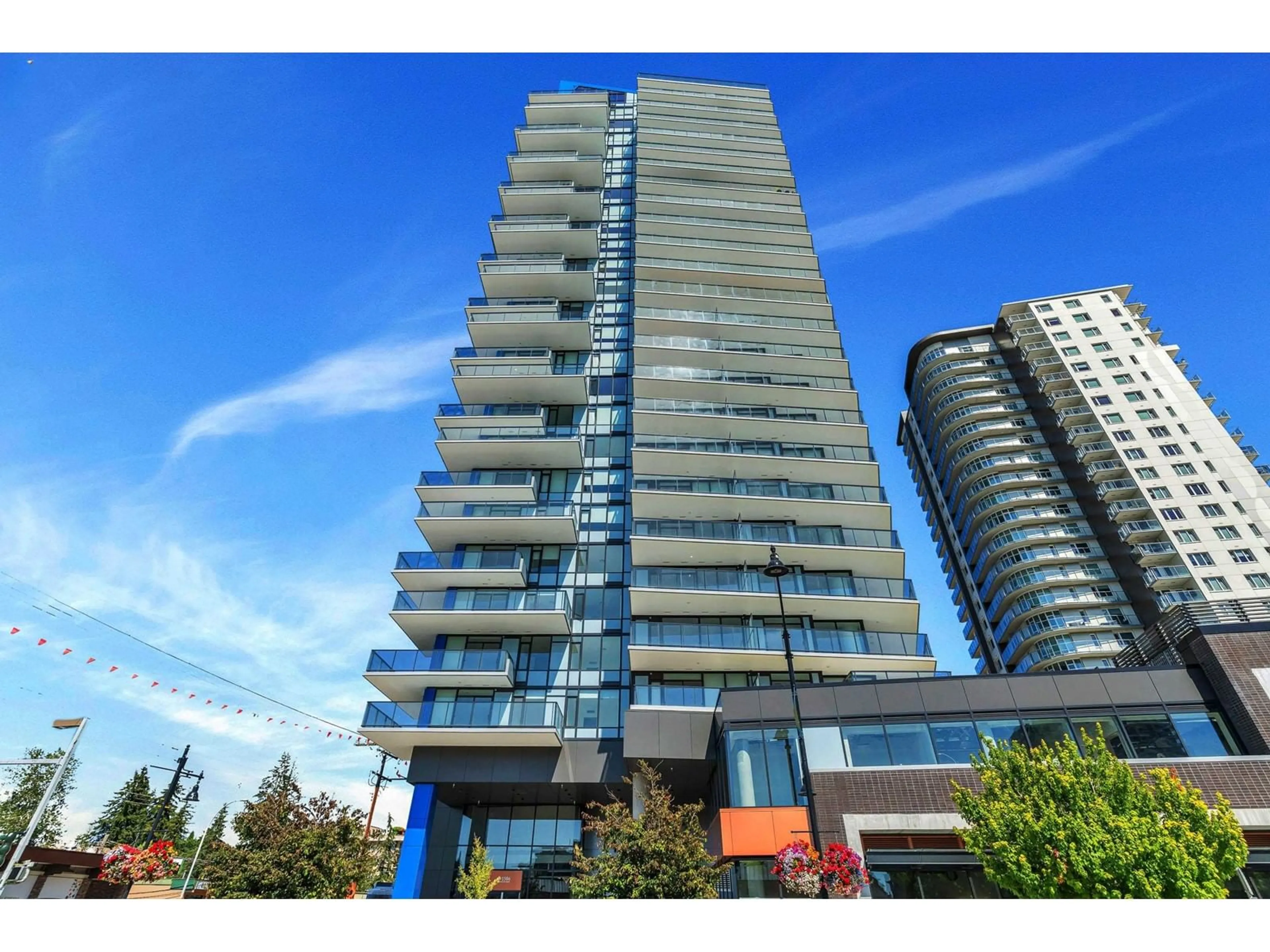 A pic from outside/outdoor area/front of a property/back of a property/a pic from drone, building for 1402 - 1588 JOHNSTON, White Rock British Columbia V4B0C5
