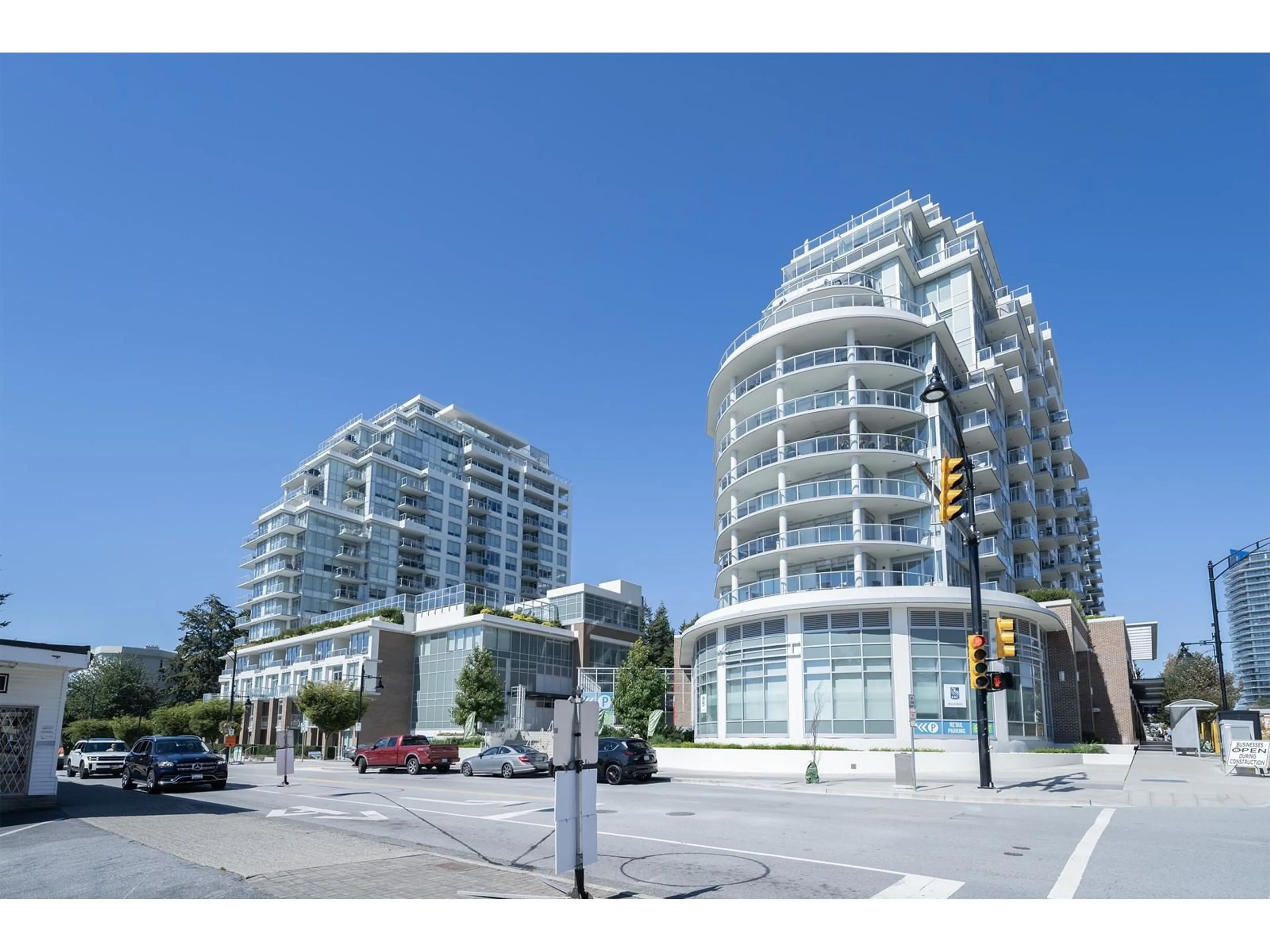 Blurry image for 805 15165 THRIFT AVENUE, White Rock British Columbia V4B0C1