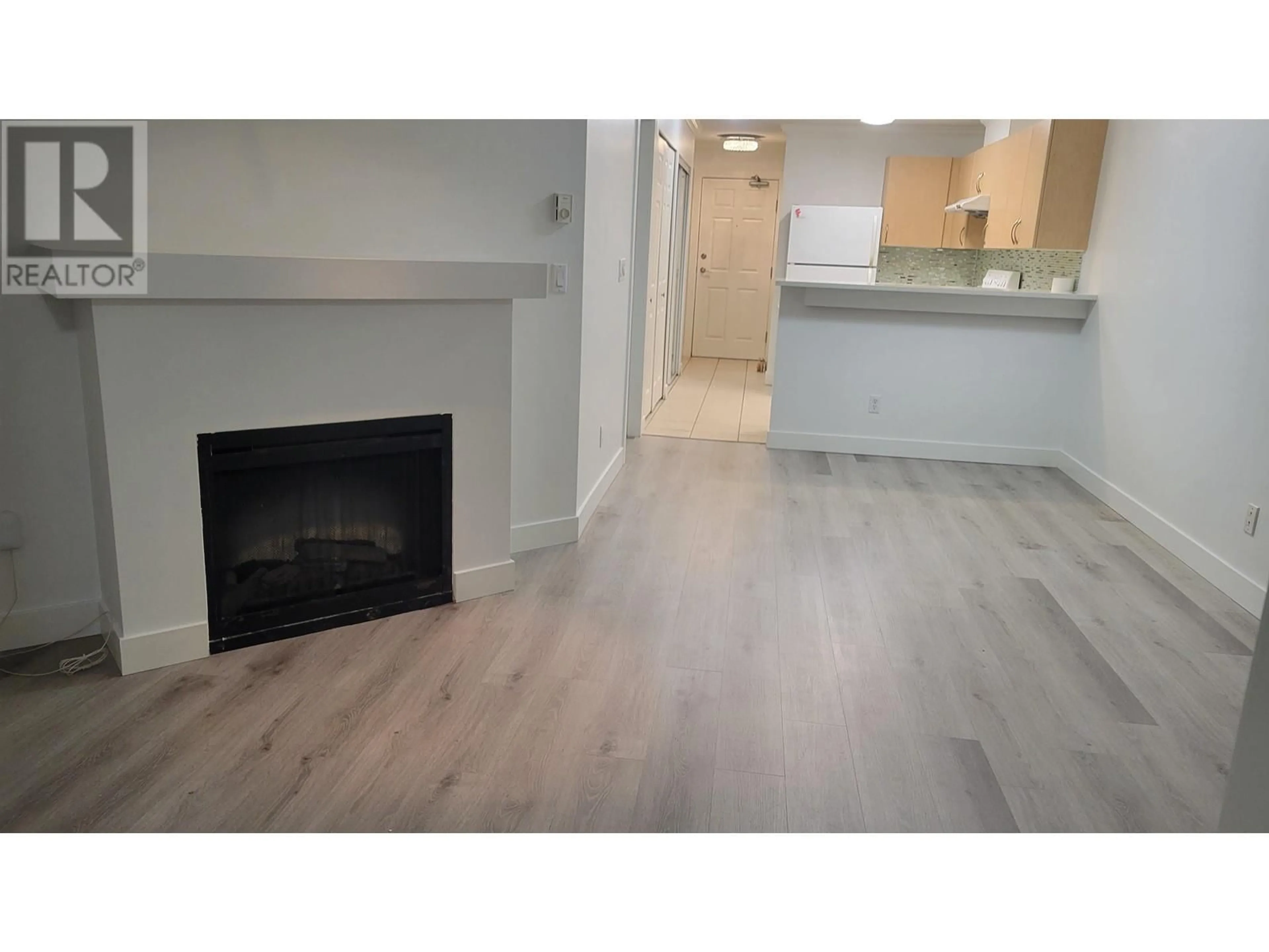 A pic of a room for 307 - 1988 49TH AVENUE, Vancouver British Columbia V5P1T3