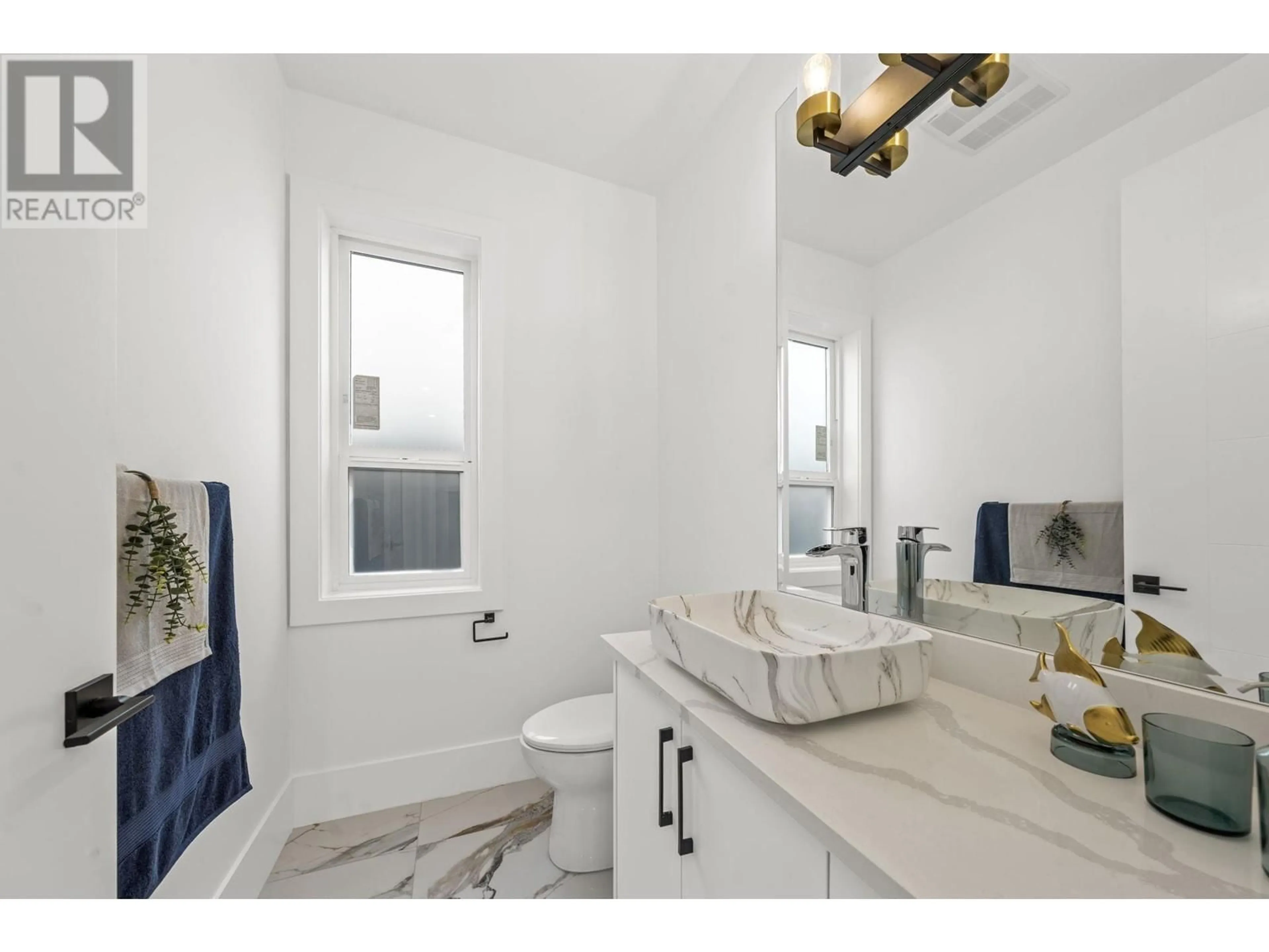Standard bathroom, ceramic/tile floor for 10655 NO. 1 ROAD, Richmond British Columbia V7E2E8