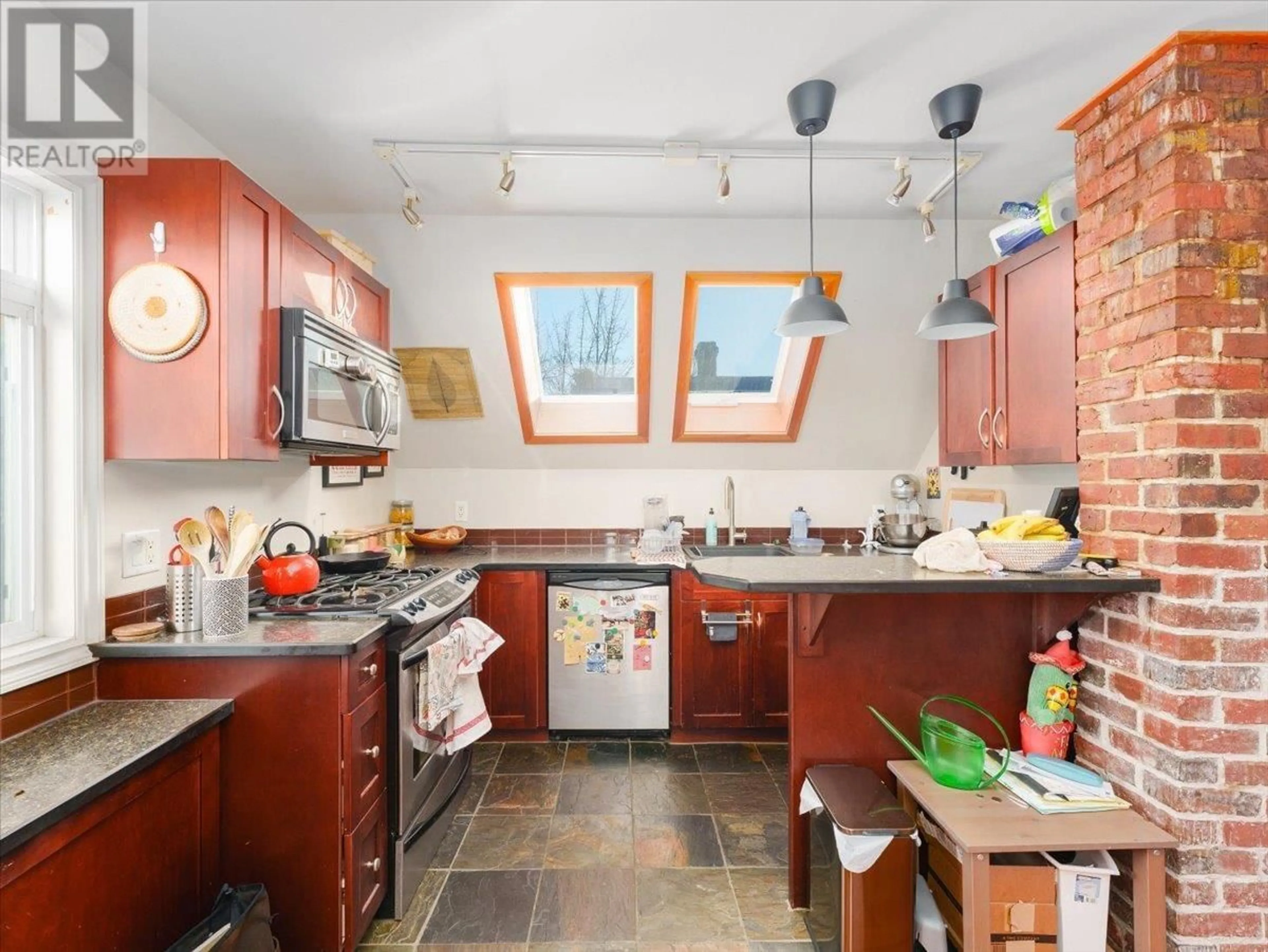 Standard kitchen, unknown for 2636 PRINCE ALBERT STREET, Vancouver British Columbia V5T3X3