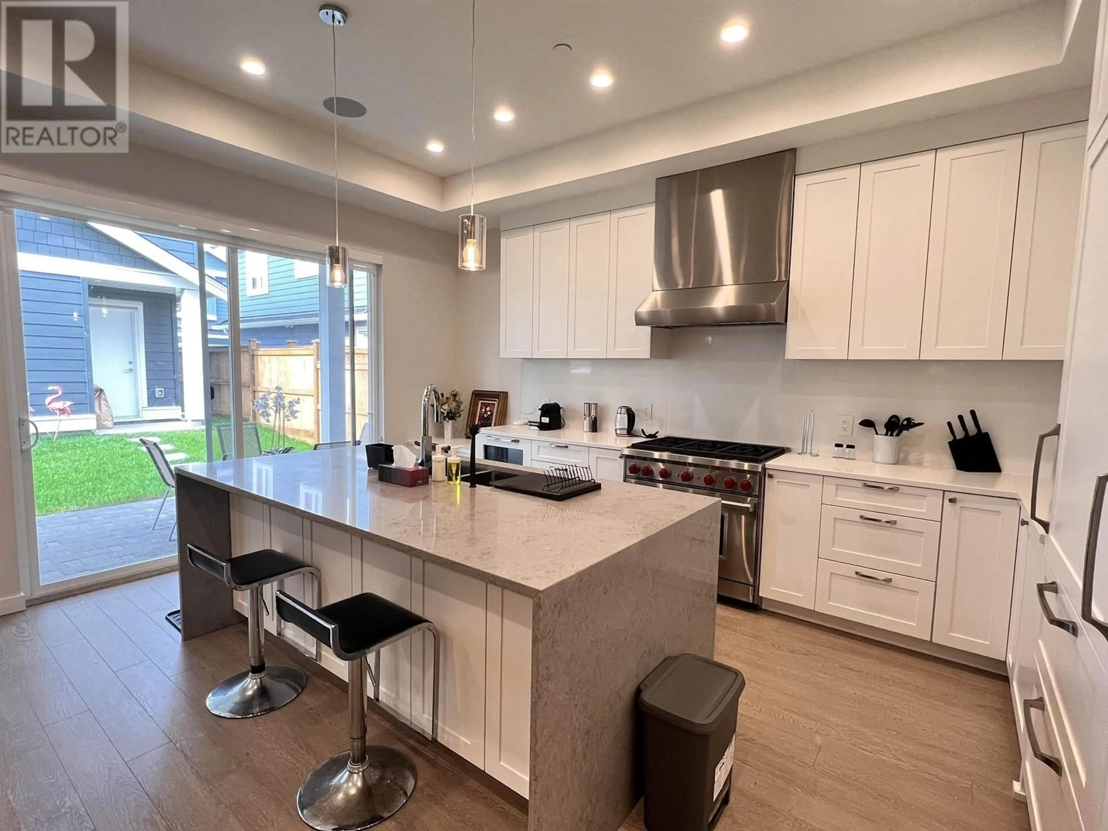 Open concept kitchen, unknown for 4707 HEMLOCK WAY, Tsawwassen British Columbia V4M4G2