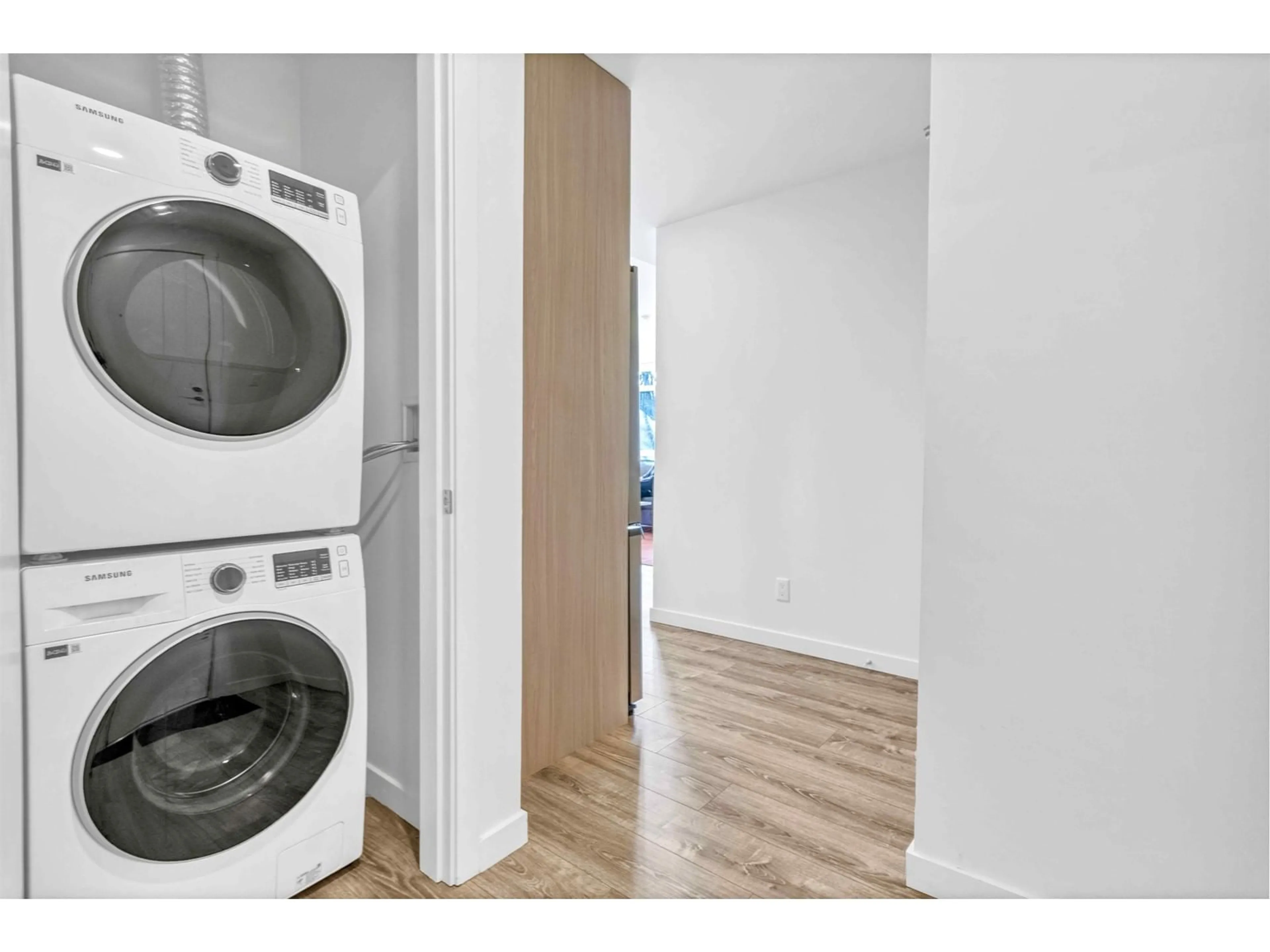 Laundry room for 308 13969 96 AVENUE, Surrey British Columbia V3T0T1