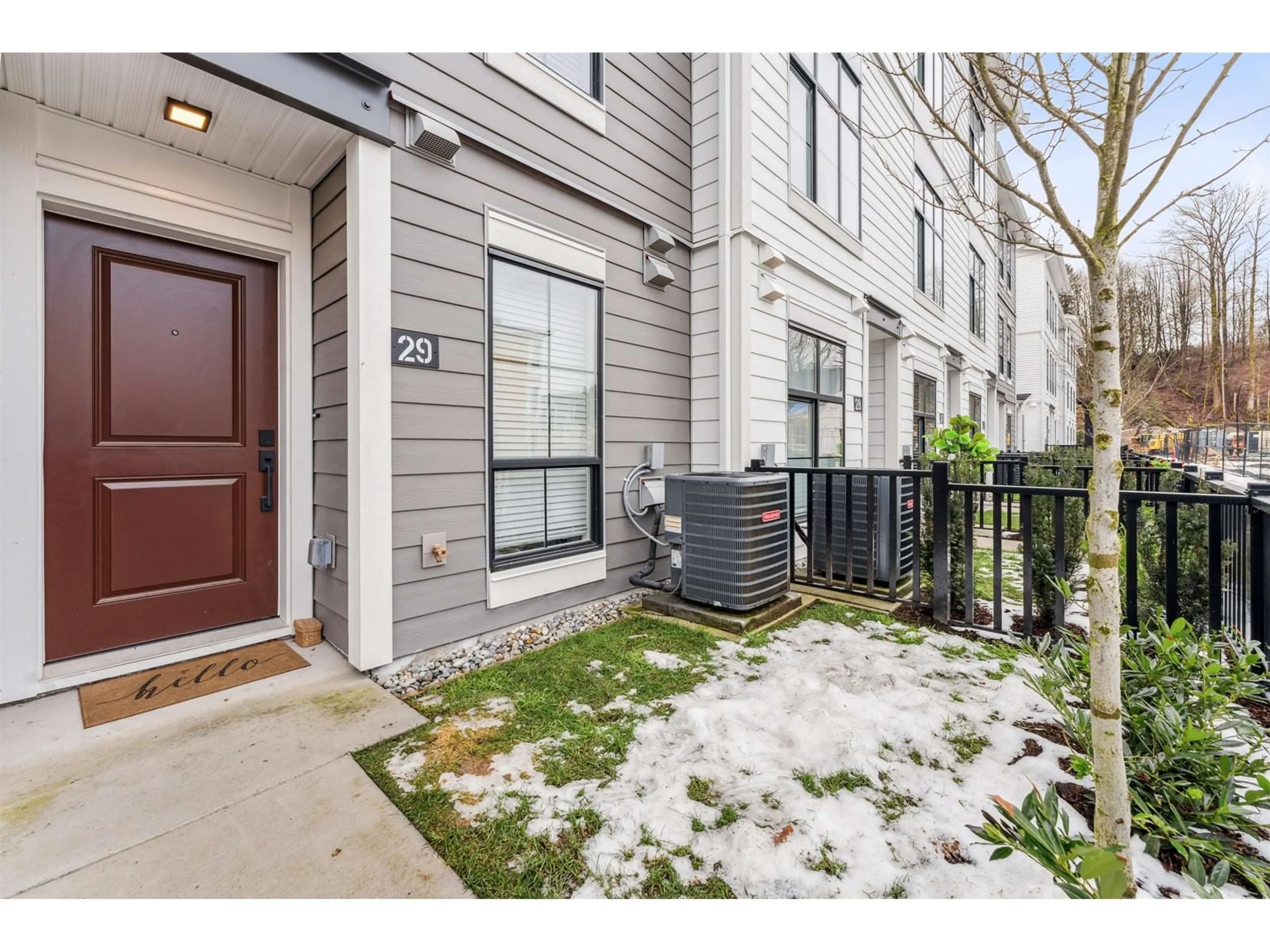Indoor entryway for 29 - 2774 MONTROSE, Abbotsford British Columbia A9A9A9