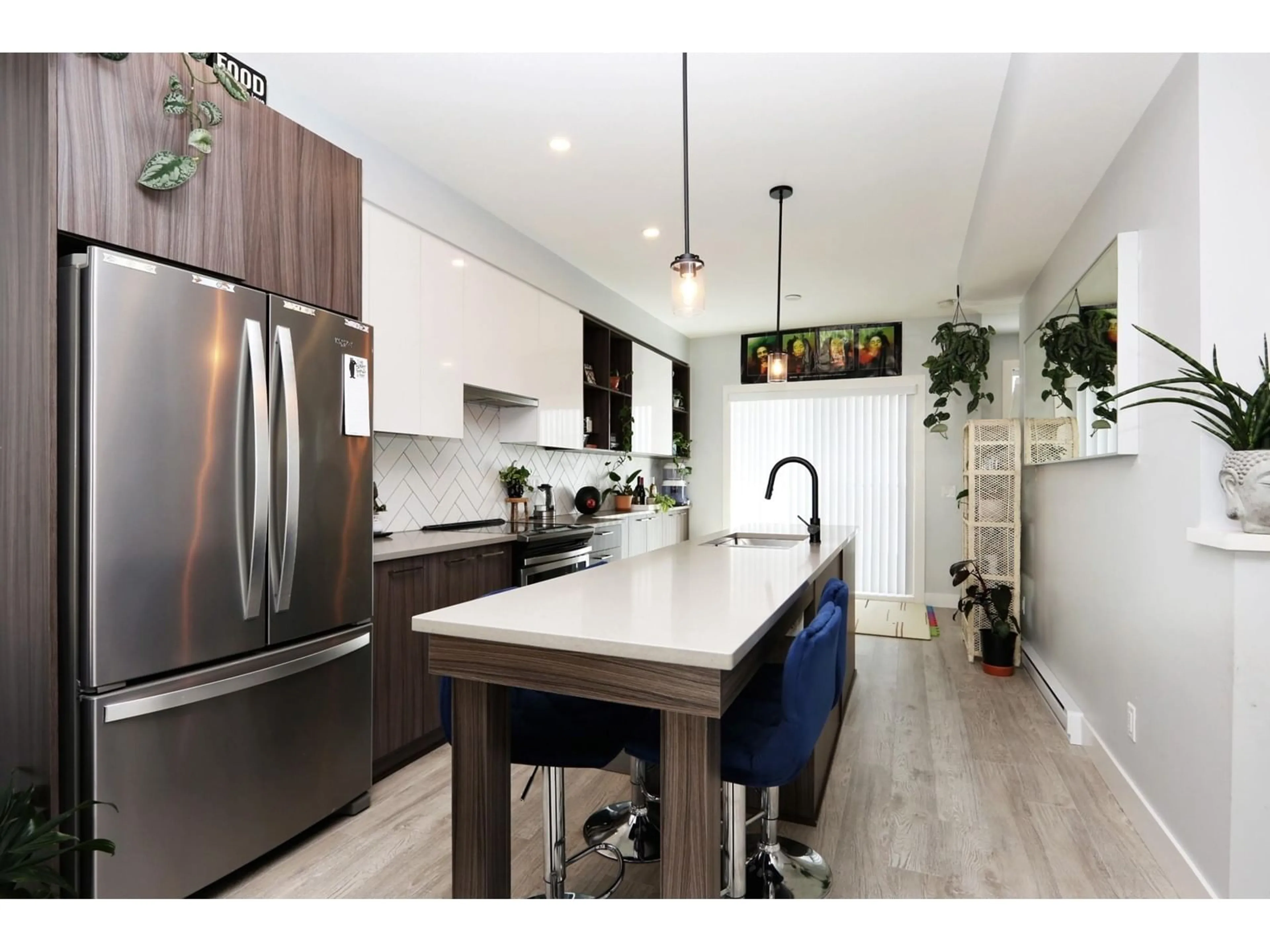 Open concept kitchen, unknown for 10 - 2505 WARE, Abbotsford British Columbia V2S3E2