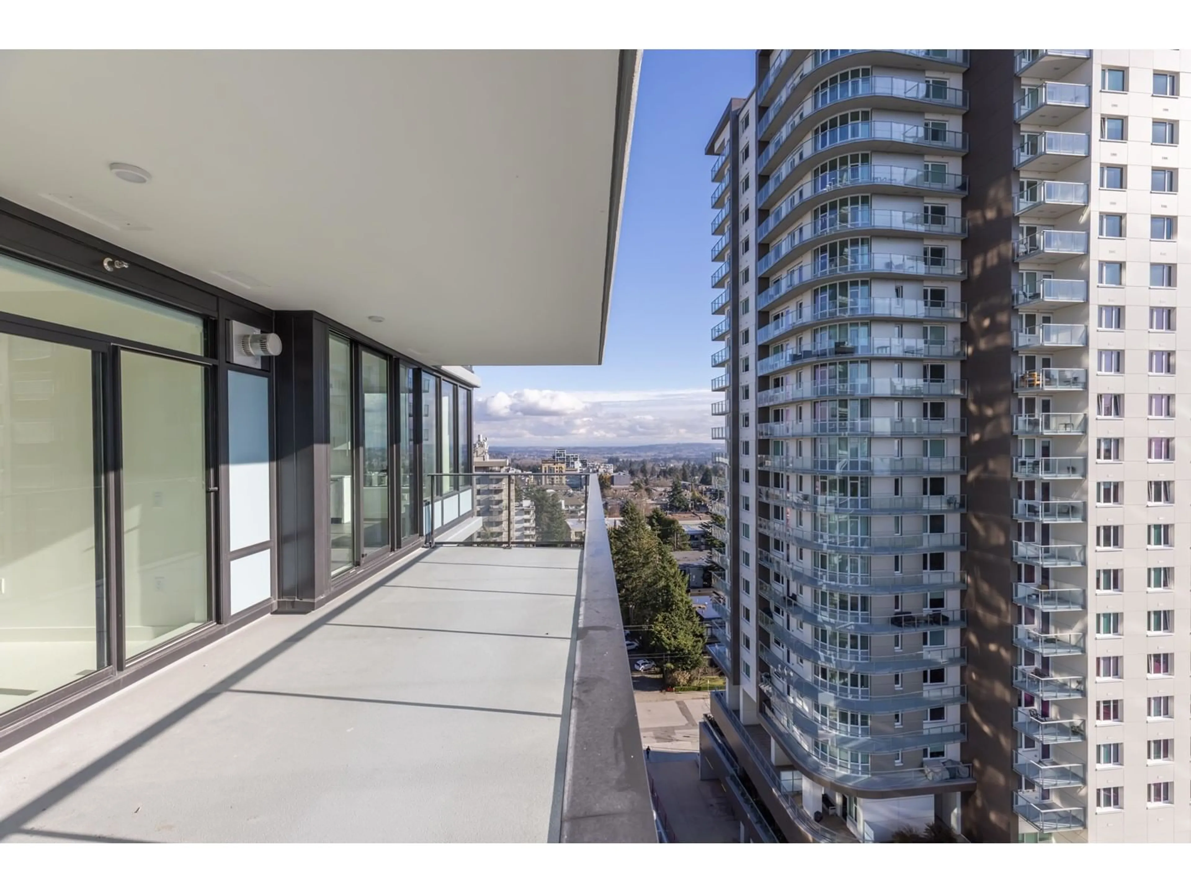 Balcony in the apartment, city buildings view from balcony for 1404 - 1588 JOHNSTON, White Rock British Columbia V4B0C5