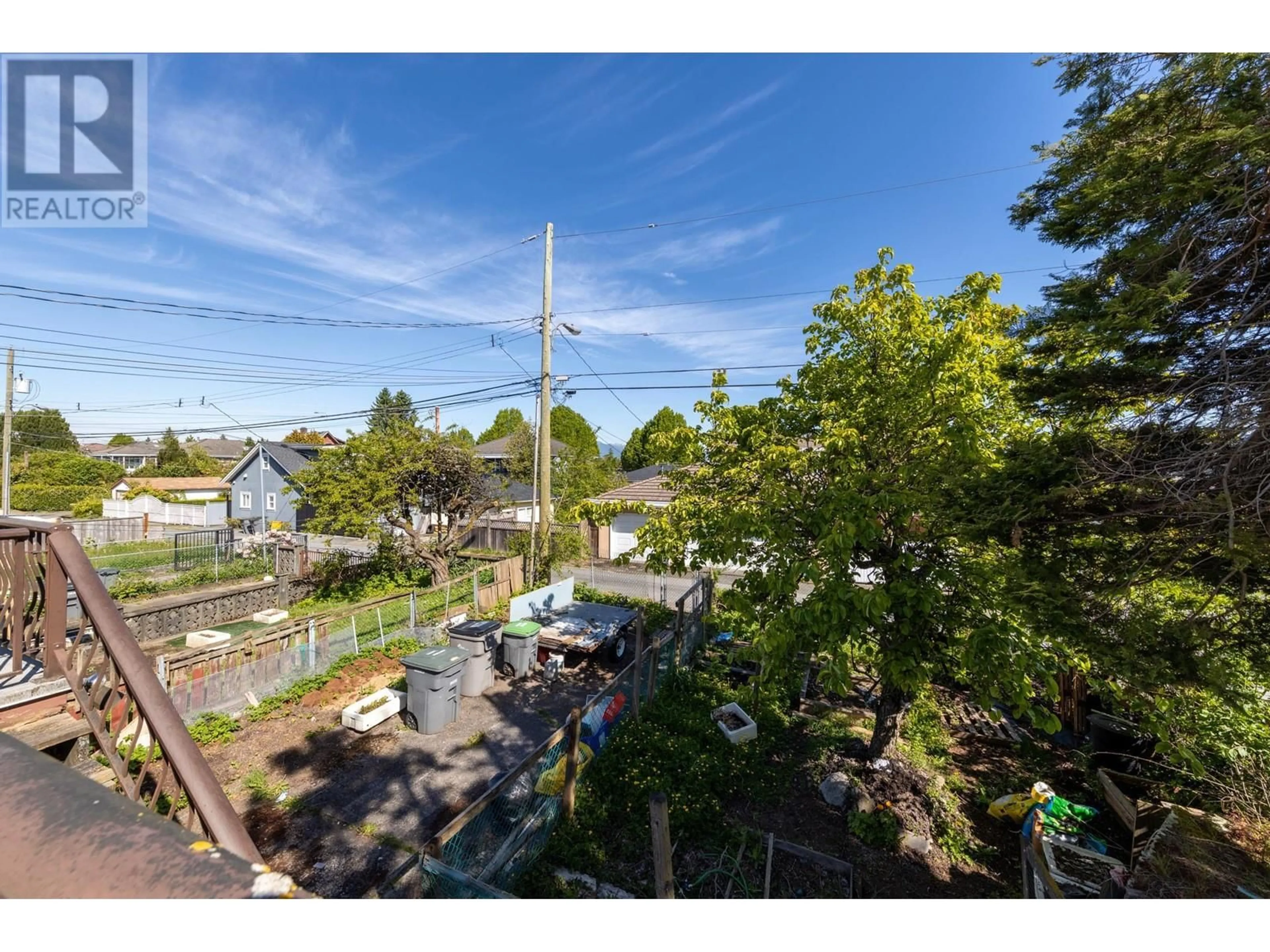 A pic from outside/outdoor area/front of a property/back of a property/a pic from drone, unknown for 5591 CLARENDON STREET, Vancouver British Columbia V5R3K1