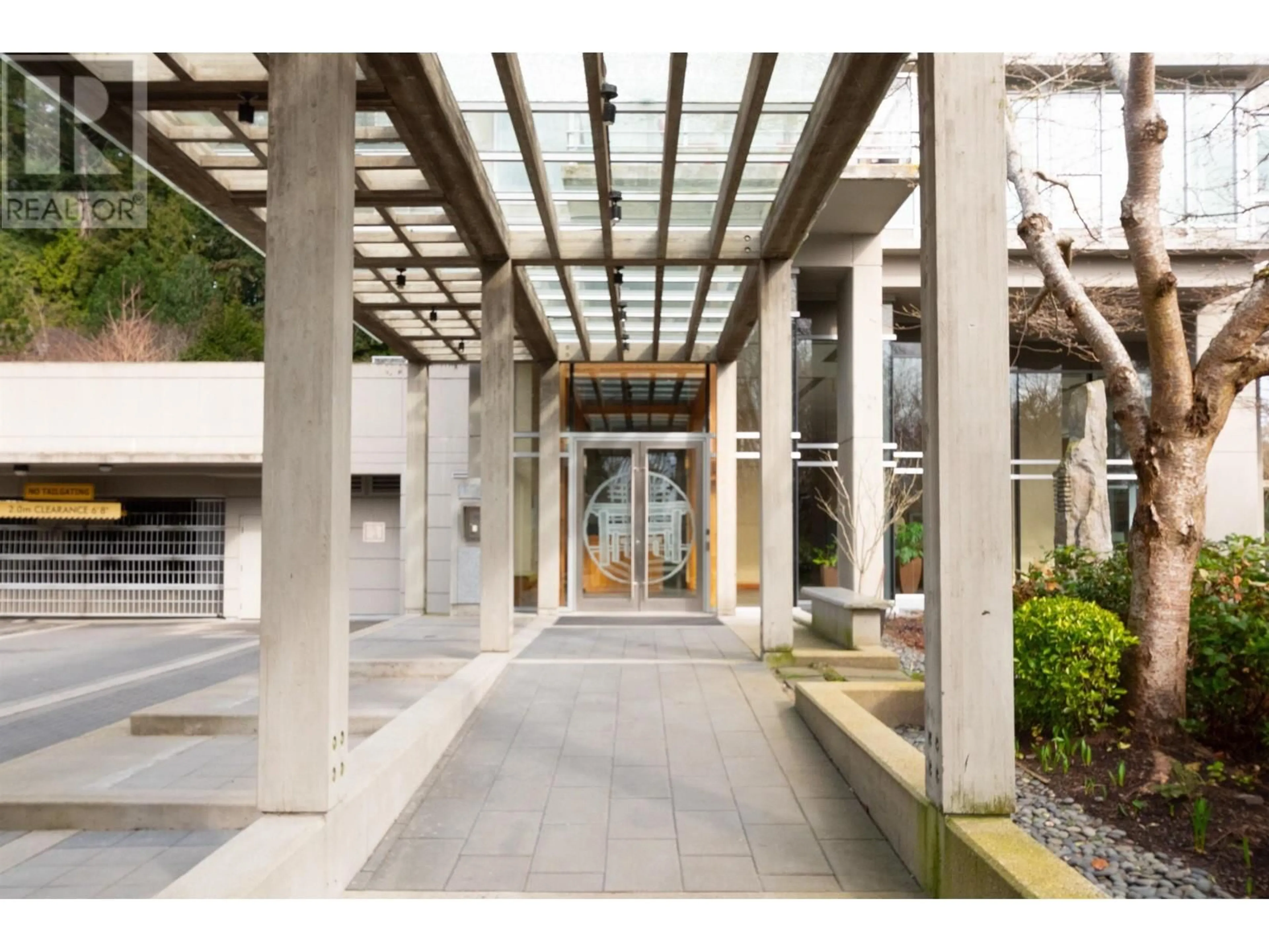 Indoor foyer for 1406 - 2688 WEST MALL, Vancouver British Columbia V6T2J8