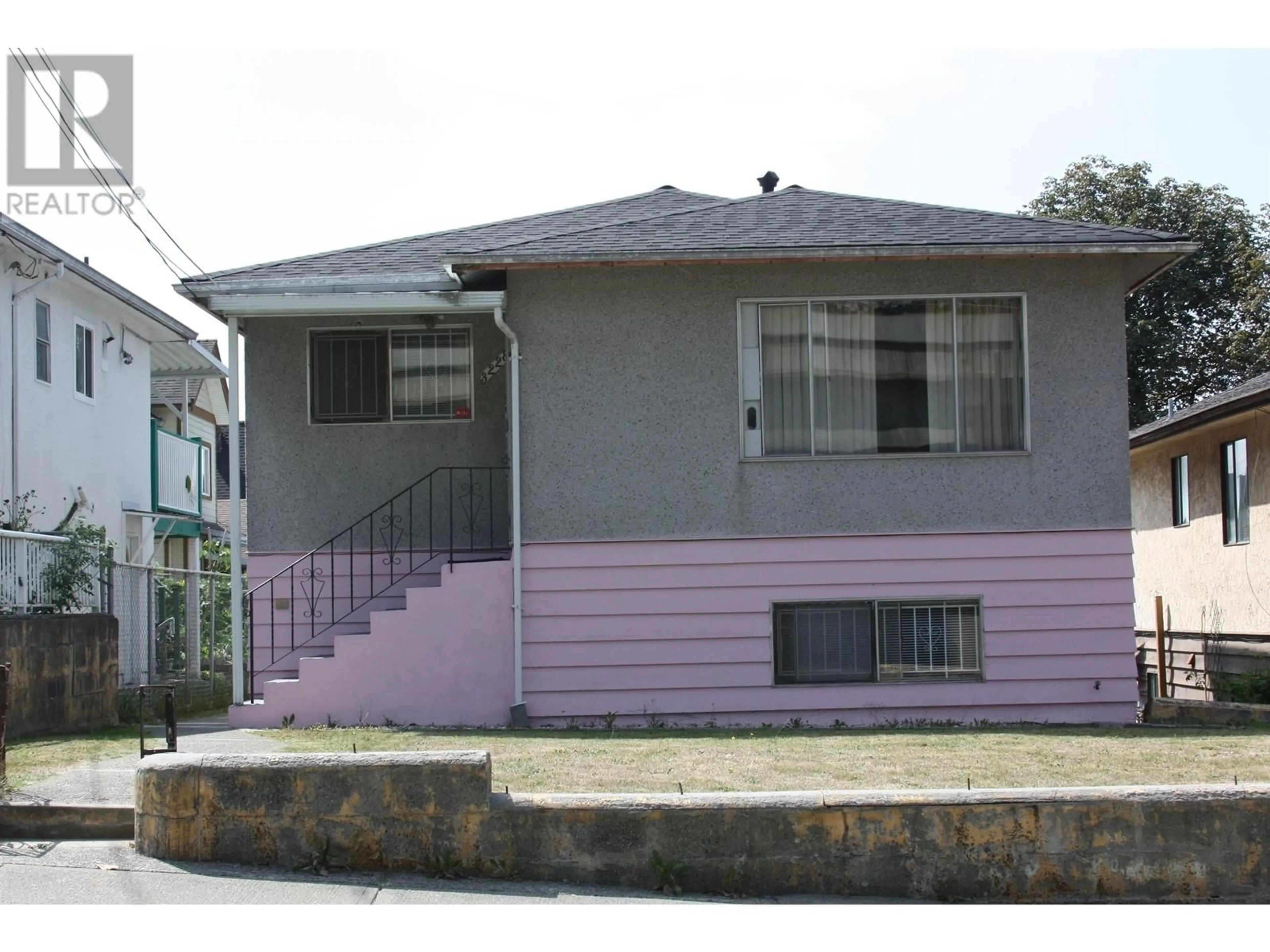 Home with vinyl exterior material, street for 3228 VANNESS AVENUE, Vancouver British Columbia V5R5A5
