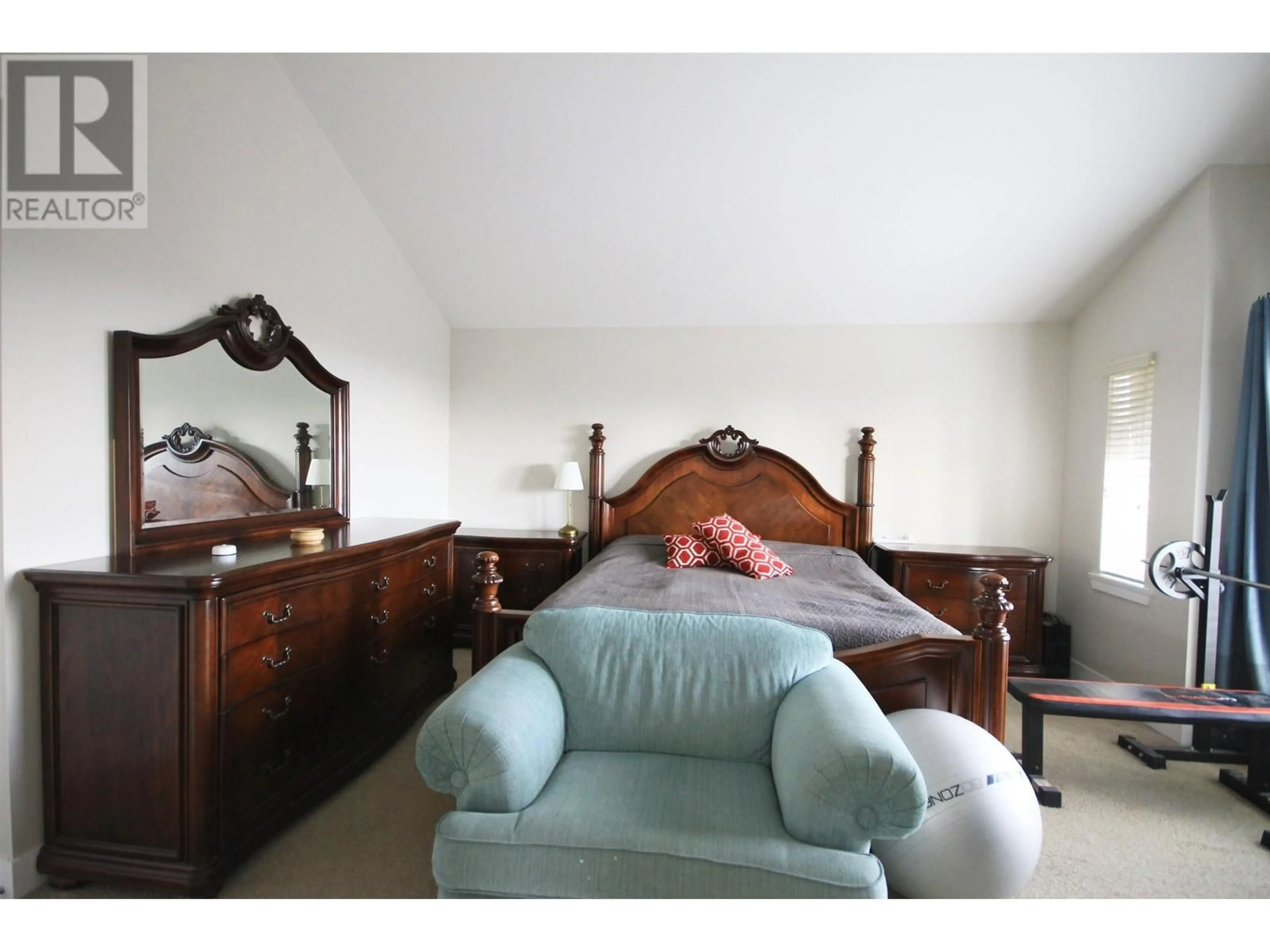 A pic of a room for 3470 GALLOWAY AVENUE, Coquitlam British Columbia V3E0H7