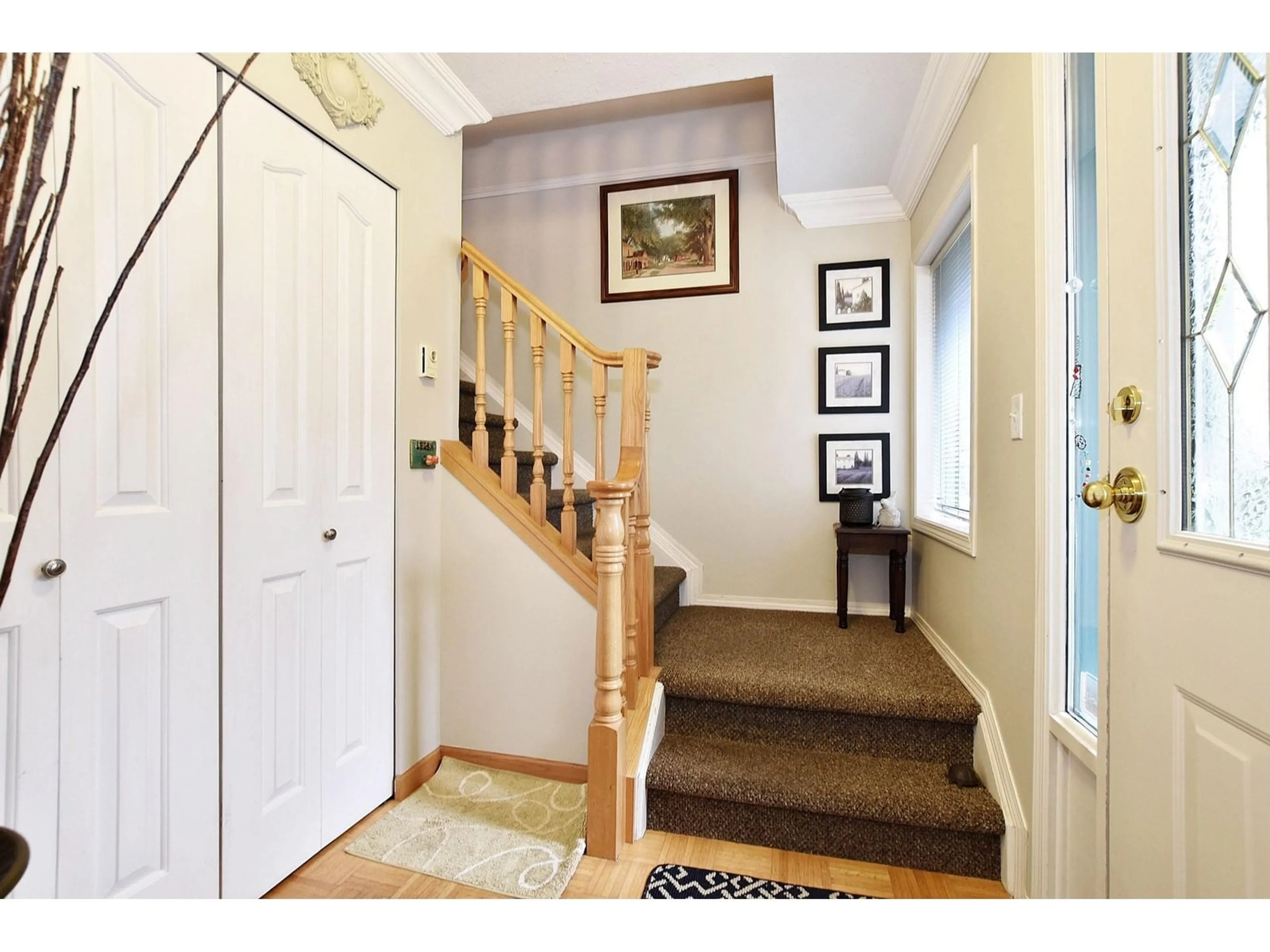 Indoor entryway for 402 - 7500 COLUMBIA, Mission British Columbia V2V4C1