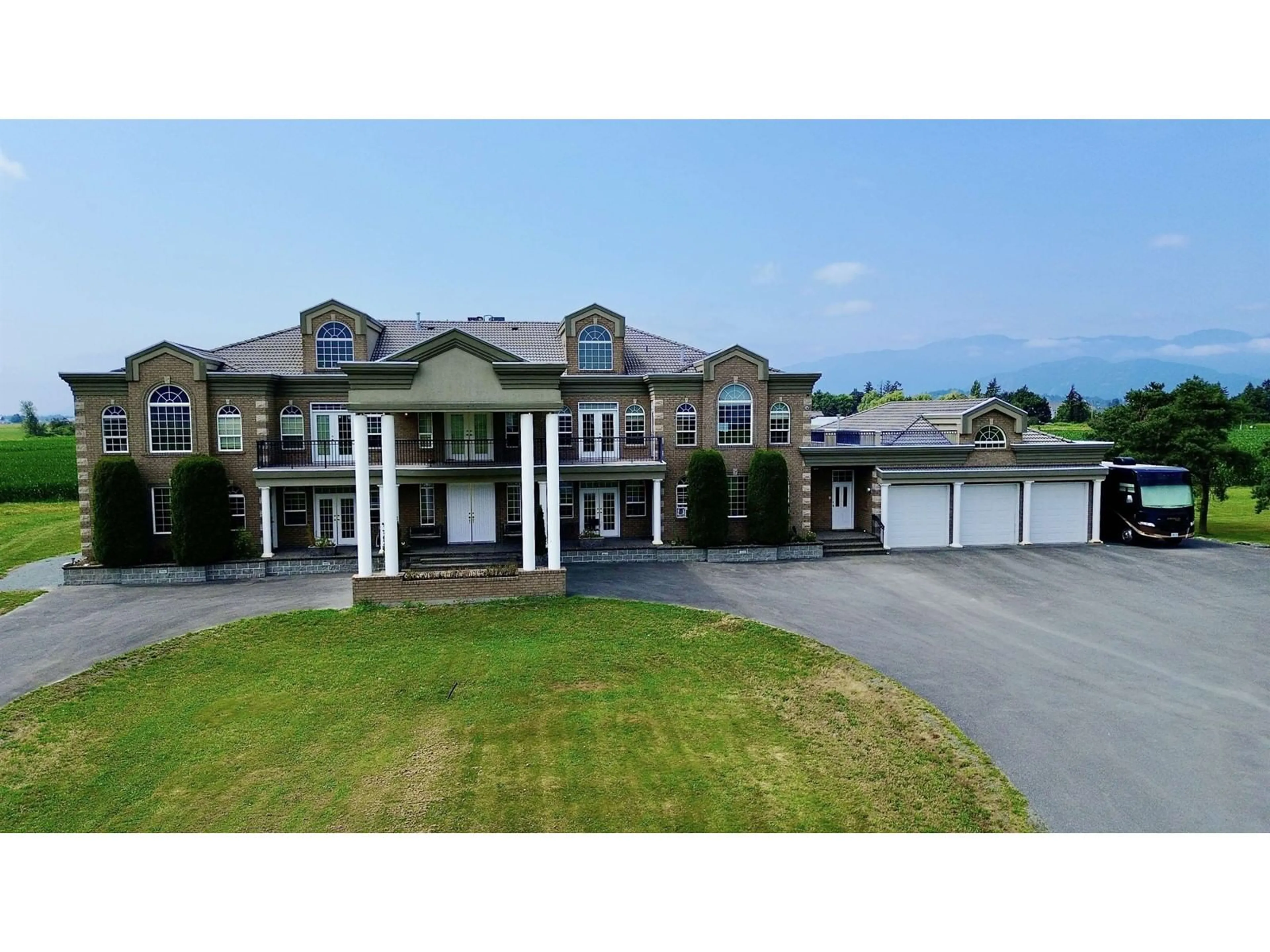 A pic from outside/outdoor area/front of a property/back of a property/a pic from drone, unknown for 8703 UPPER PRAIRIE ROAD, Chilliwack British Columbia V2P6H3