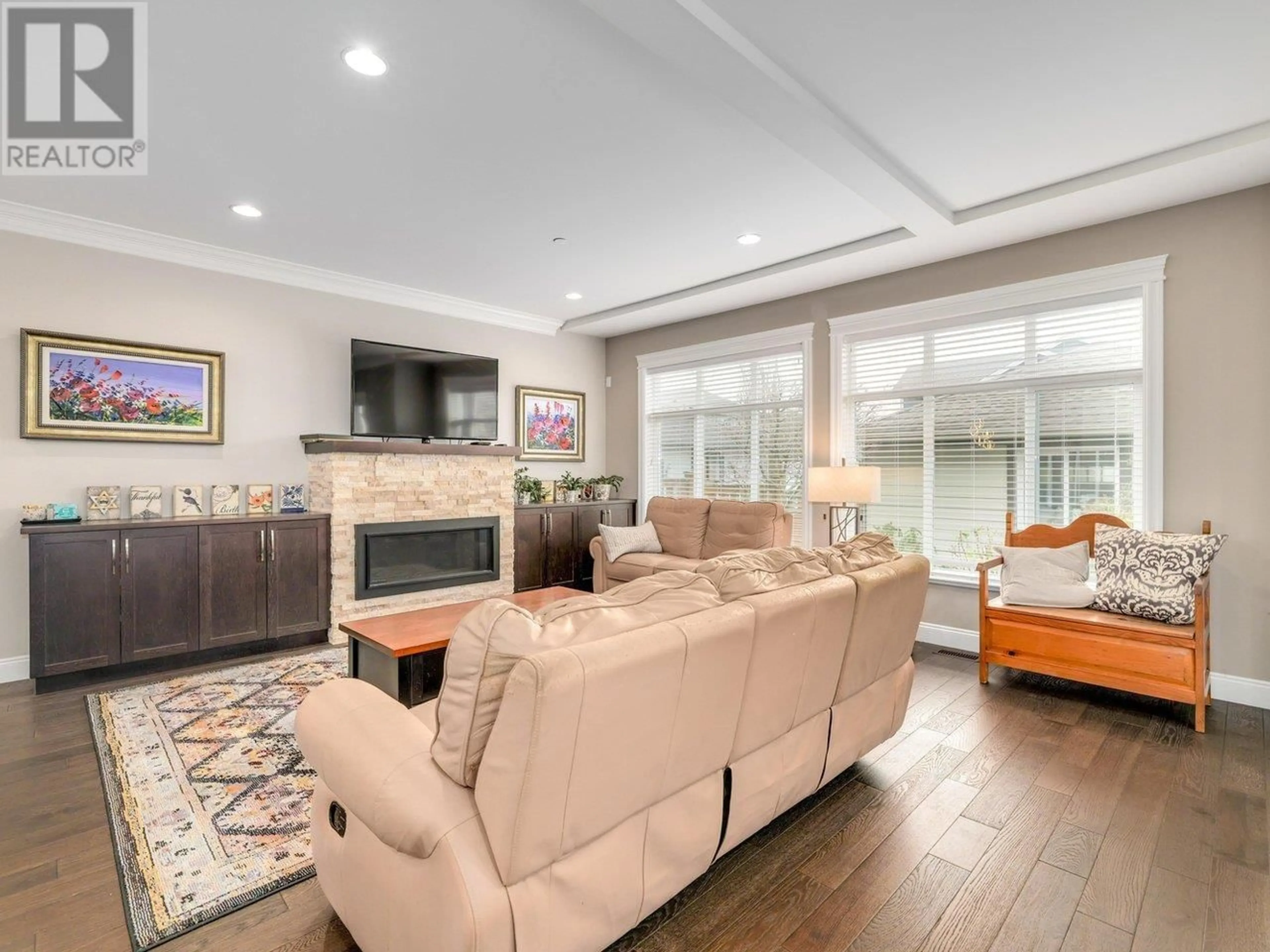 Living room with furniture, unknown for 1873 OSPREY DRIVE, Tsawwassen British Columbia V4M0A8