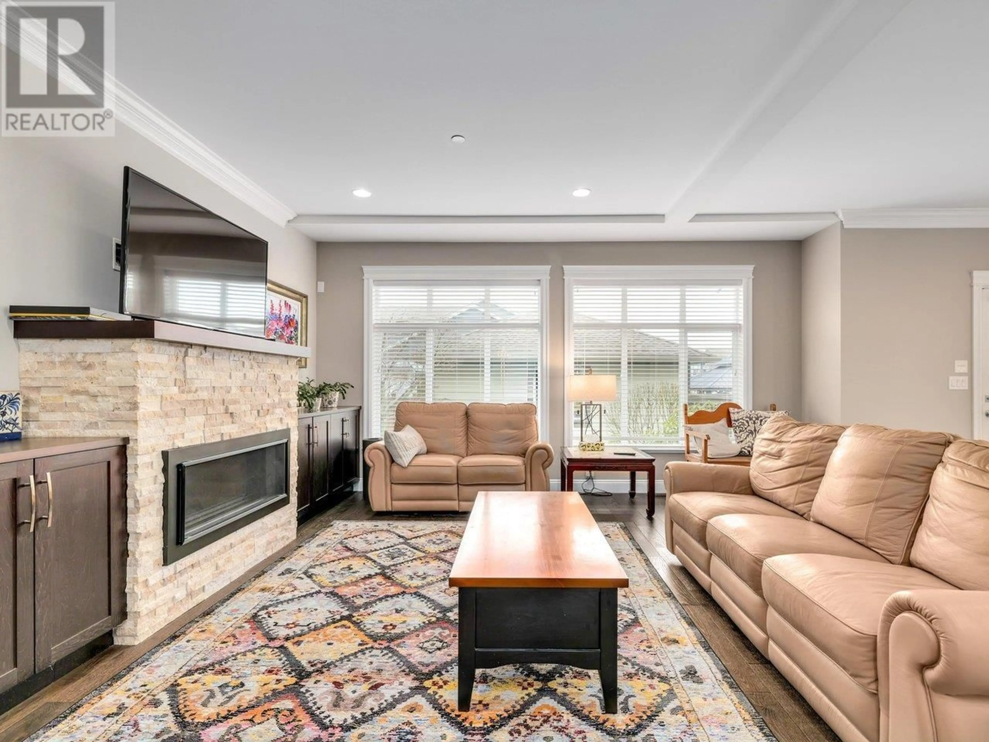 Living room with furniture, unknown for 1873 OSPREY DRIVE, Tsawwassen British Columbia V4M0A8
