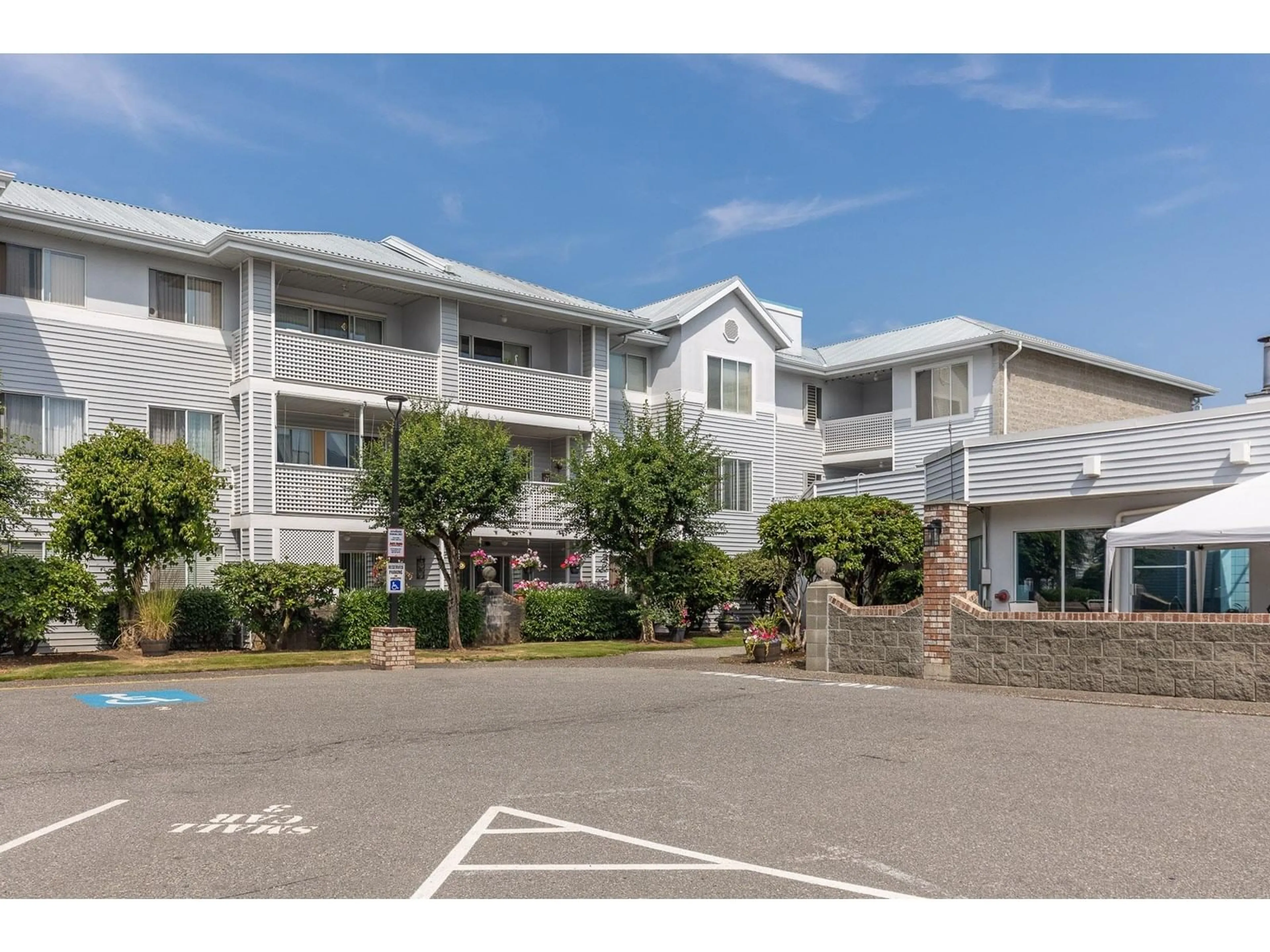 Unknown for 307 - 32823 LANDEAU, Abbotsford British Columbia V2S6S6