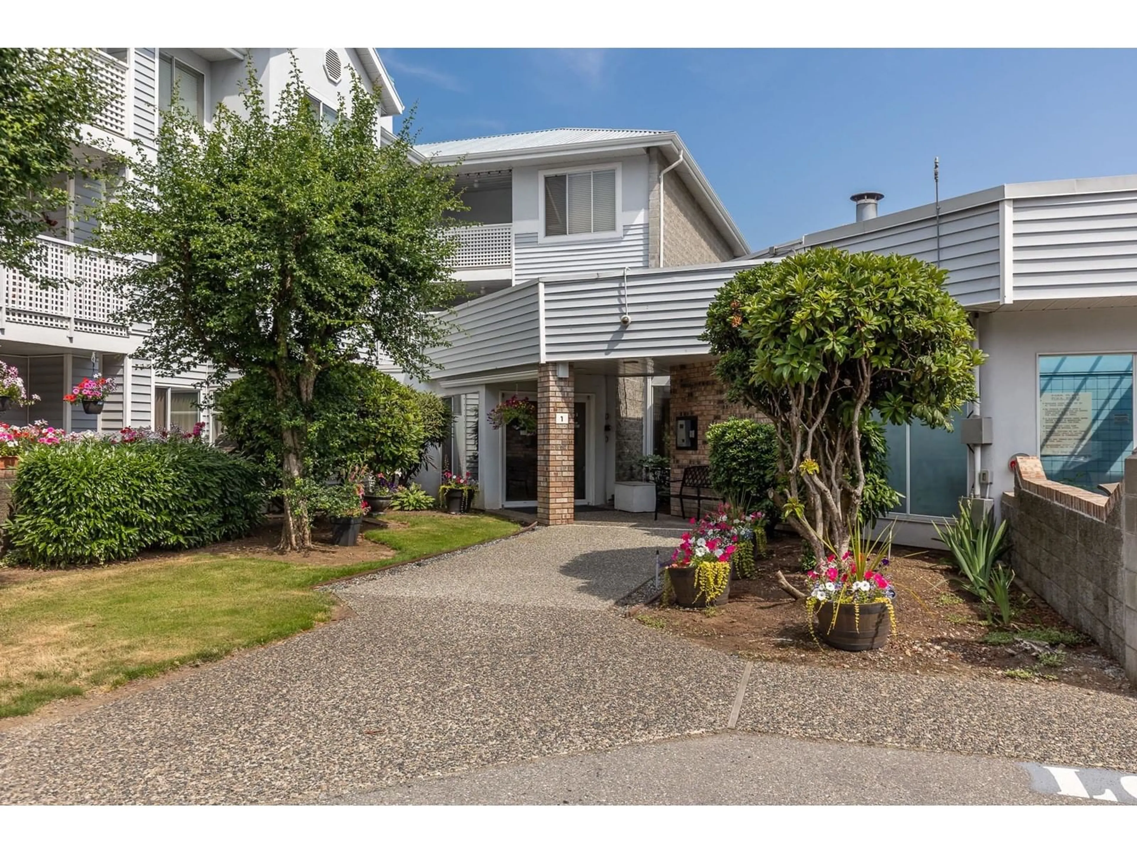 Unknown for 307 - 32823 LANDEAU, Abbotsford British Columbia V2S6S6