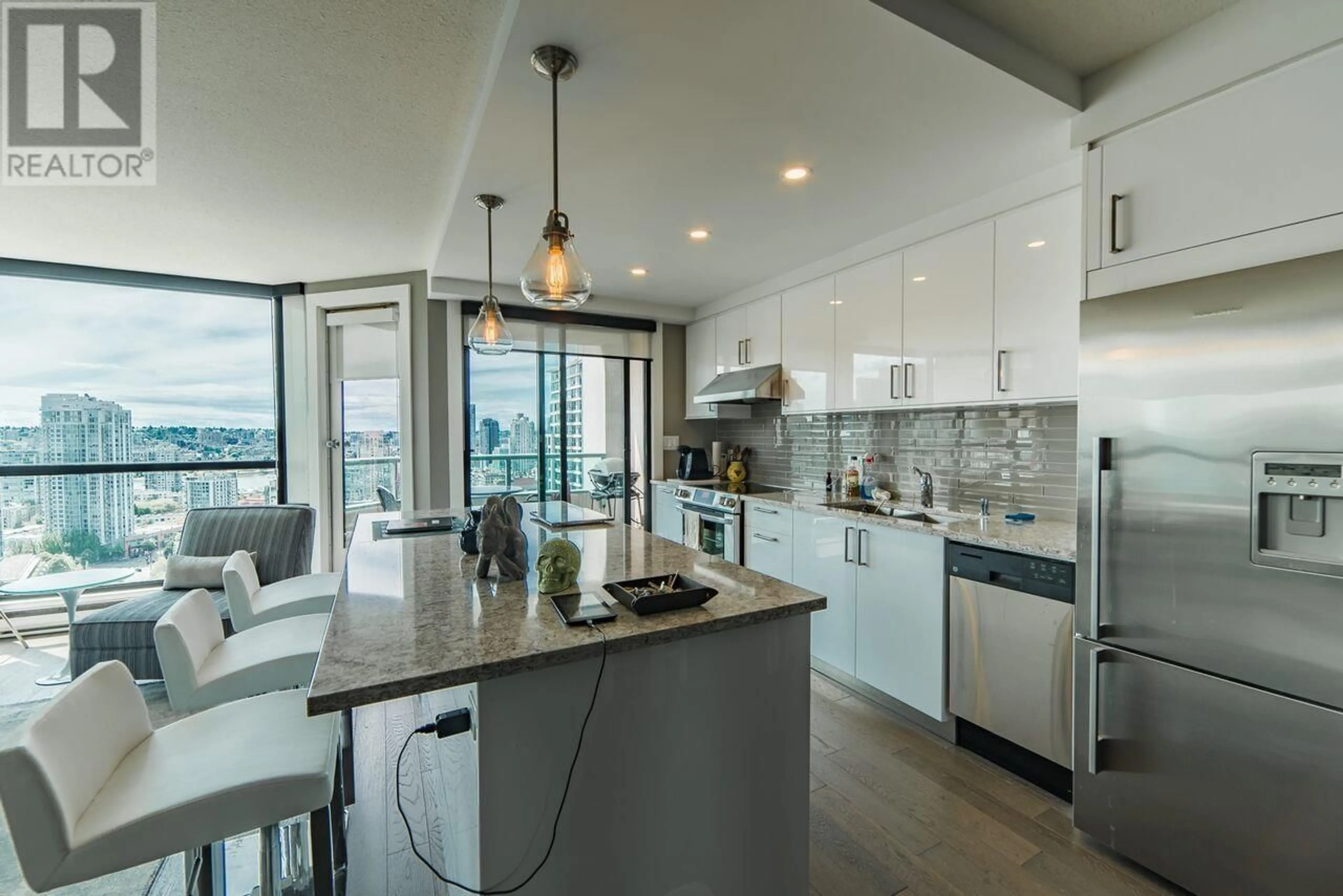 Open concept kitchen, ceramic/tile floor for 2101 888 HAMILTON STREET, Vancouver British Columbia V6B5W4