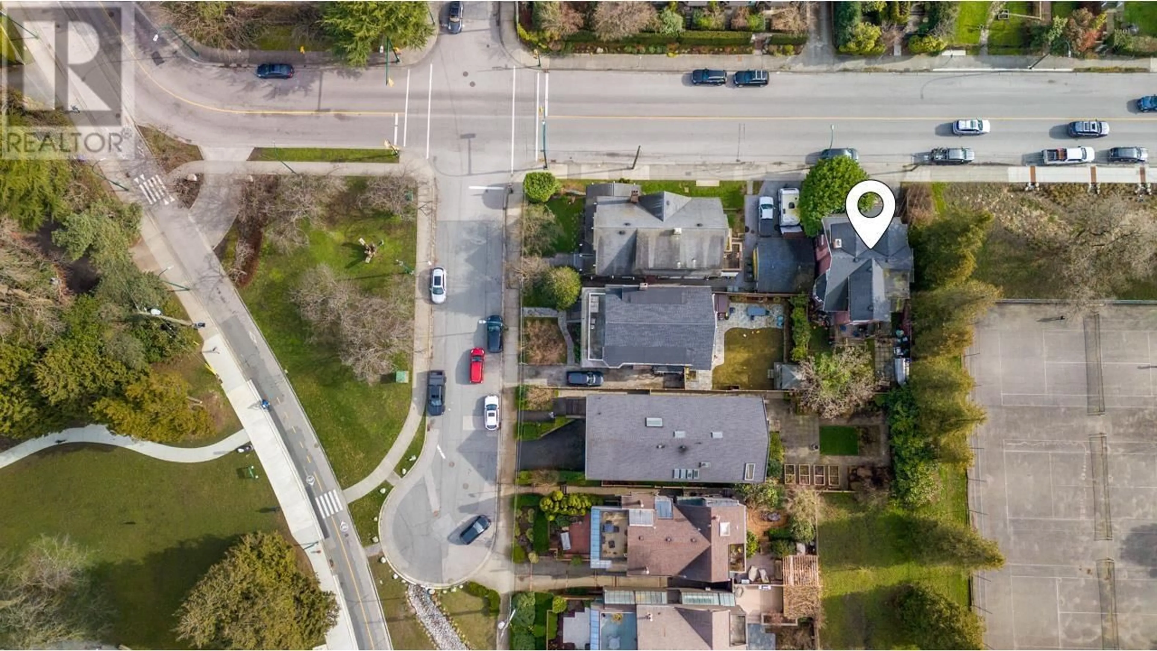 A pic from outside/outdoor area/front of a property/back of a property/a pic from drone, street for 1727 MACDONALD STREET, Vancouver British Columbia V6K3X7