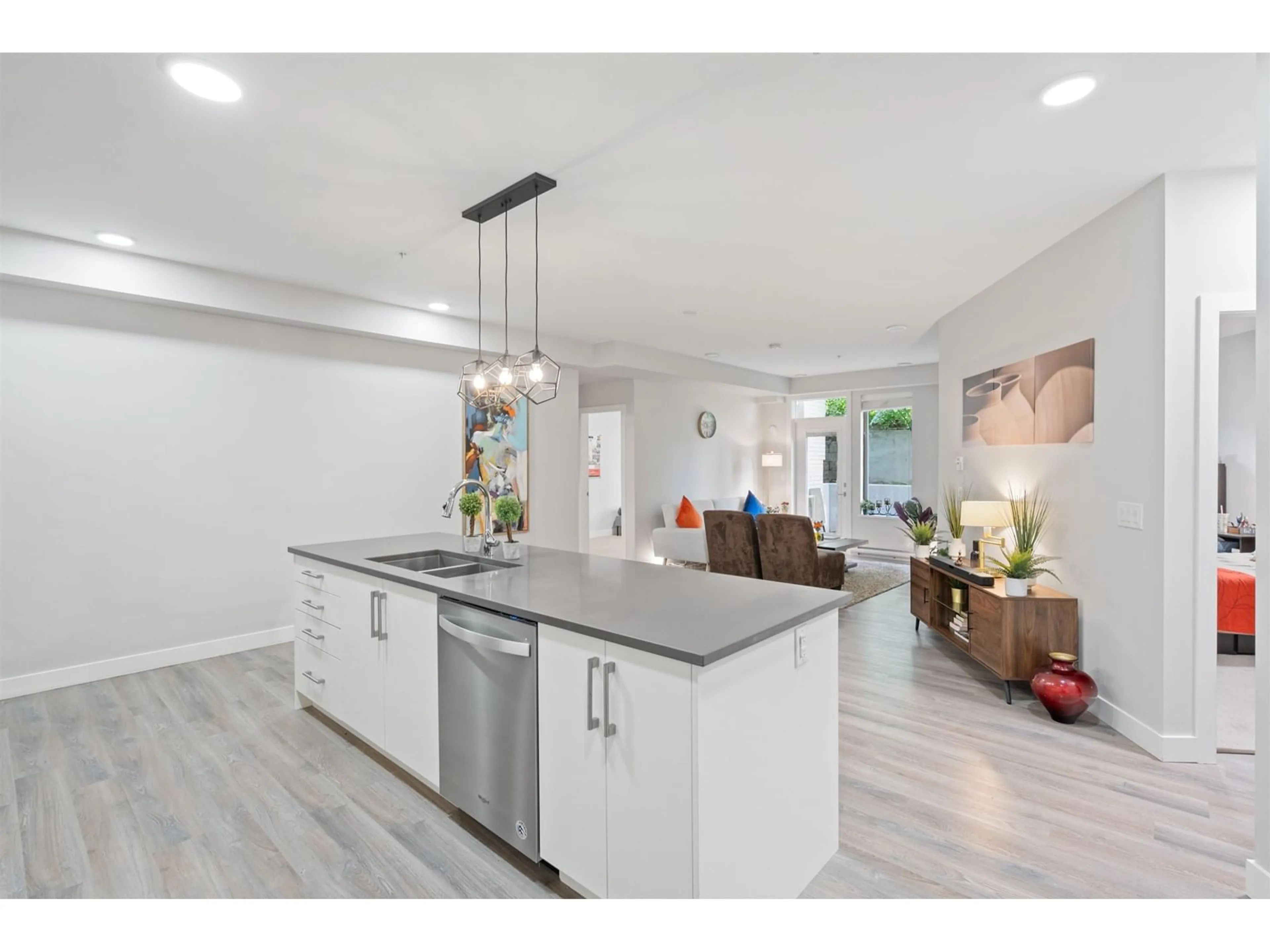 Open concept kitchen, unknown for 110 - 15436 31, Surrey British Columbia V3Z1H3
