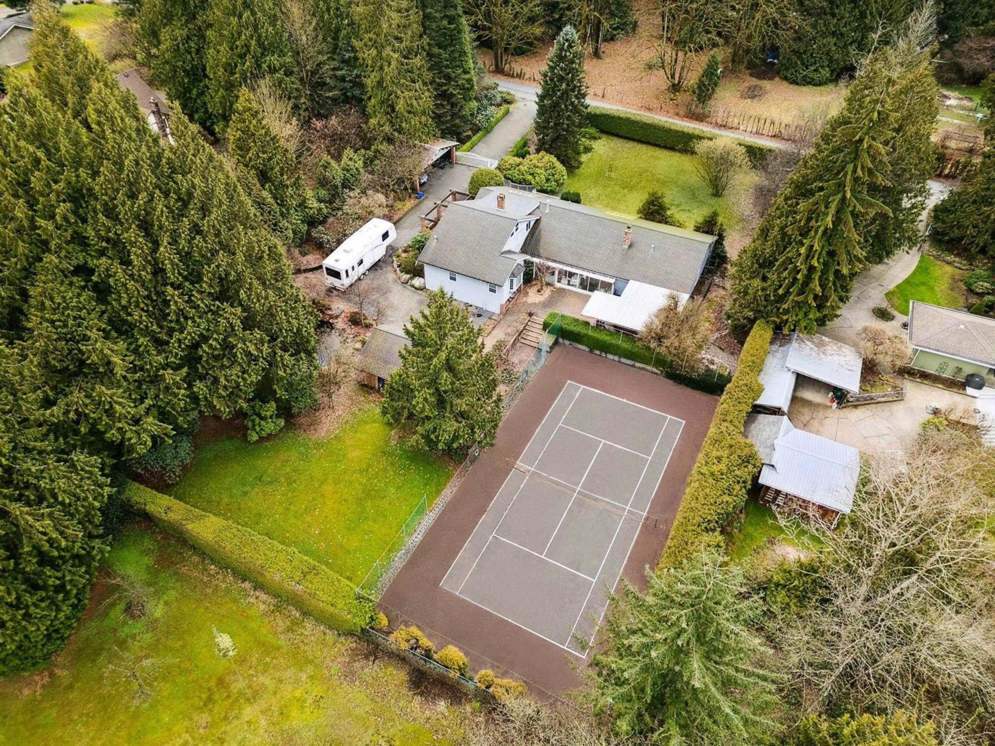 A pic from outside/outdoor area/front of a property/back of a property/a pic from drone, unknown for 10230 173 STREET, Surrey British Columbia V4N4H8