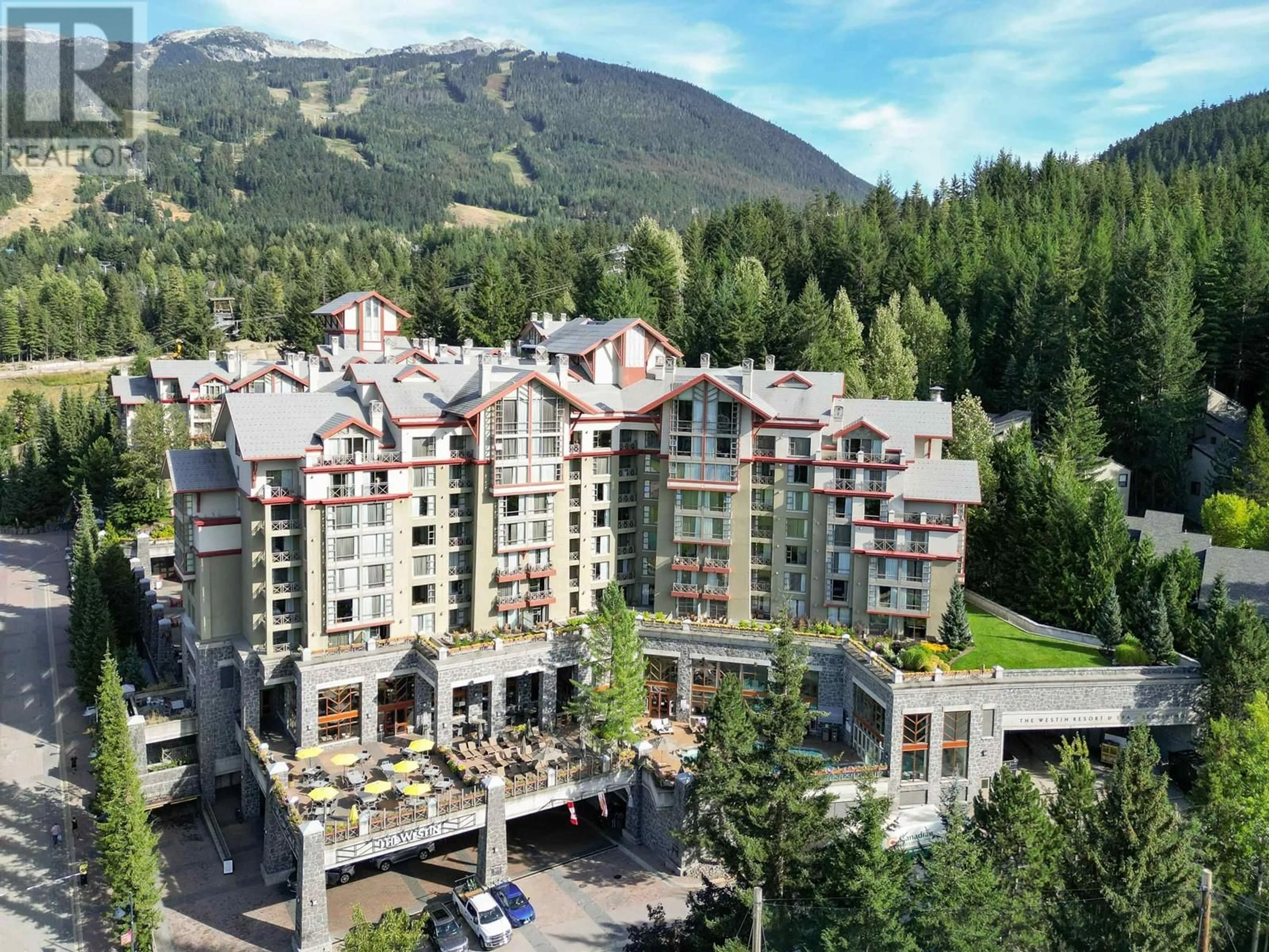 A pic from outside/outdoor area/front of a property/back of a property/a pic from drone, mountain view for 958 - 4090 WHISTLER WAY, Whistler British Columbia V8E1J3