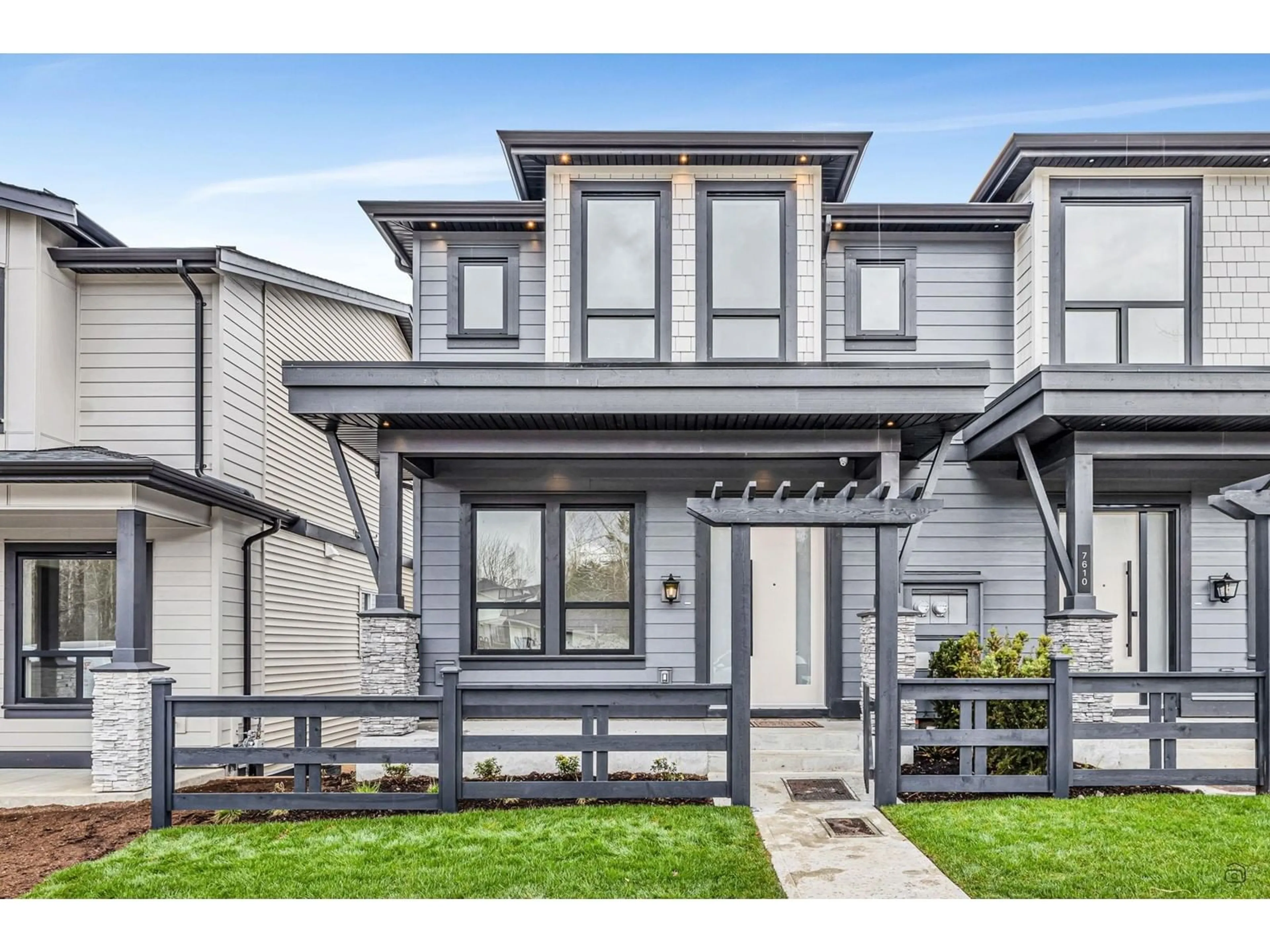 Home with vinyl exterior material, street for 7614 196, Langley British Columbia V2Y3V2