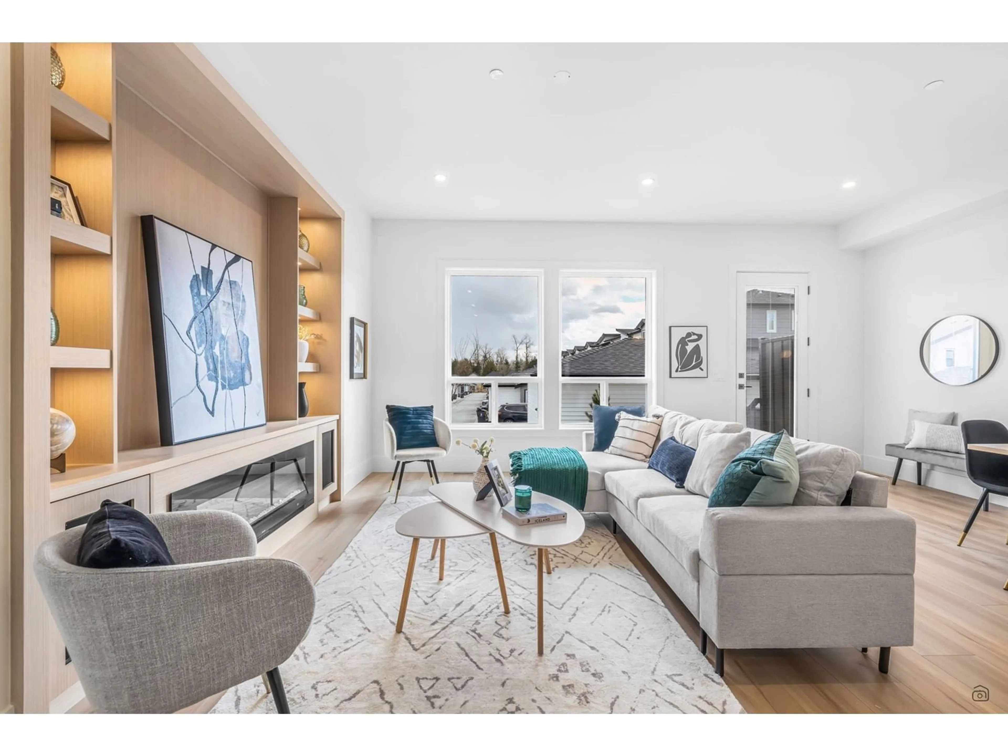 Living room with furniture, unknown for 7614 196, Langley British Columbia V2Y3V2