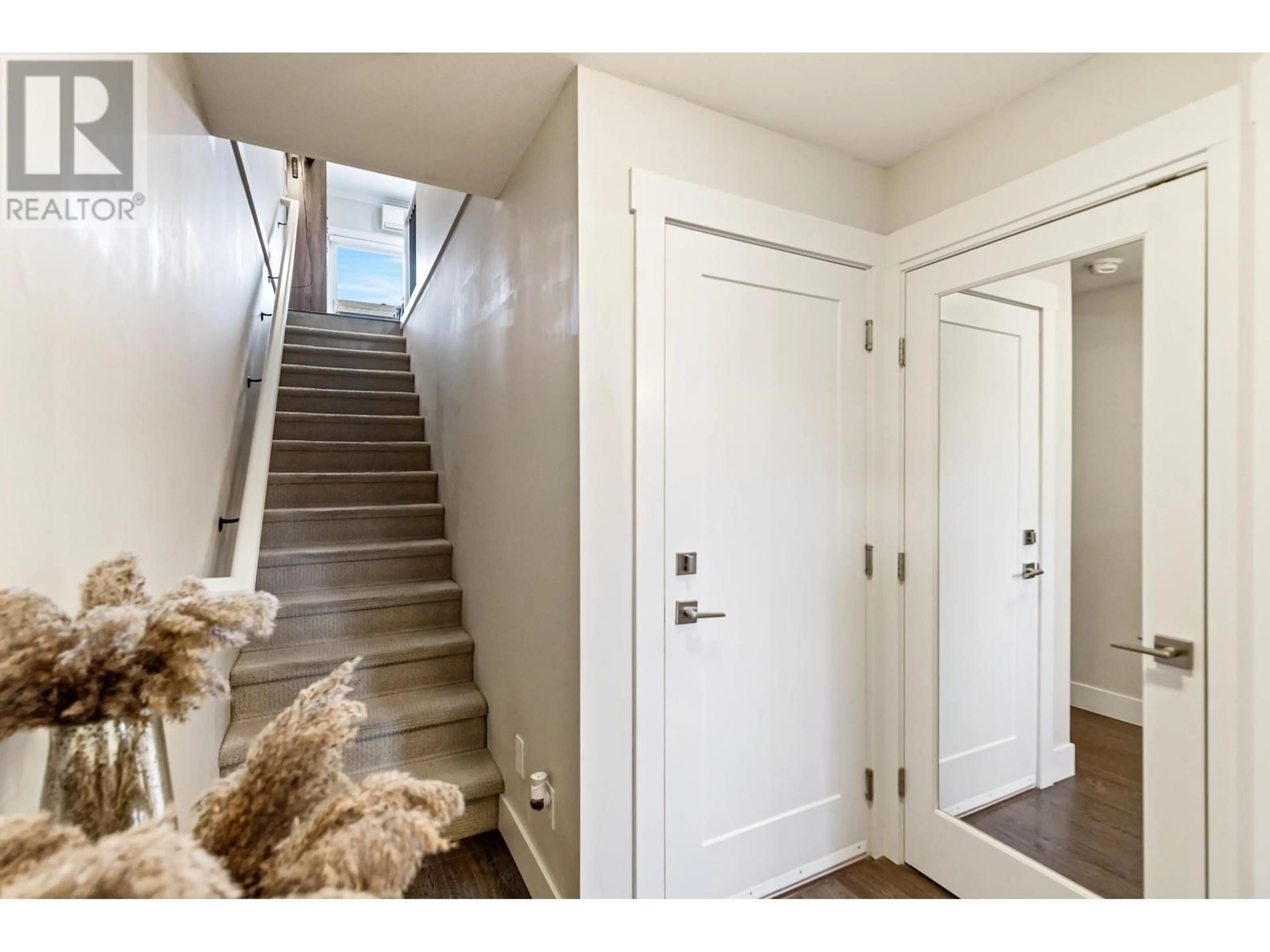 Indoor entryway for 150 - 10151 240 STREET, Maple Ridge British Columbia V2W0G9