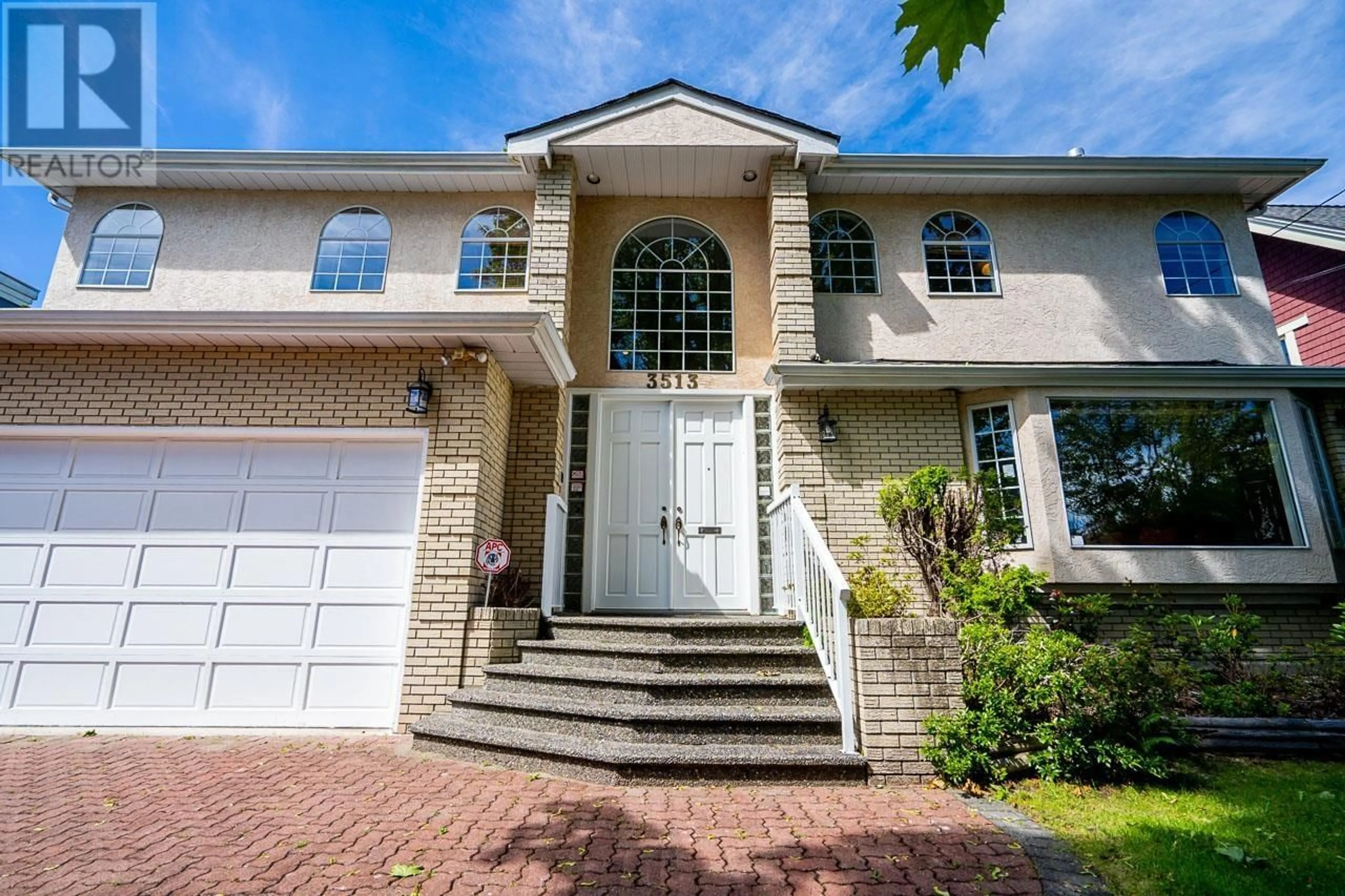 Home with vinyl exterior material, street for 3513 40TH AVENUE, Vancouver British Columbia V6N3B7