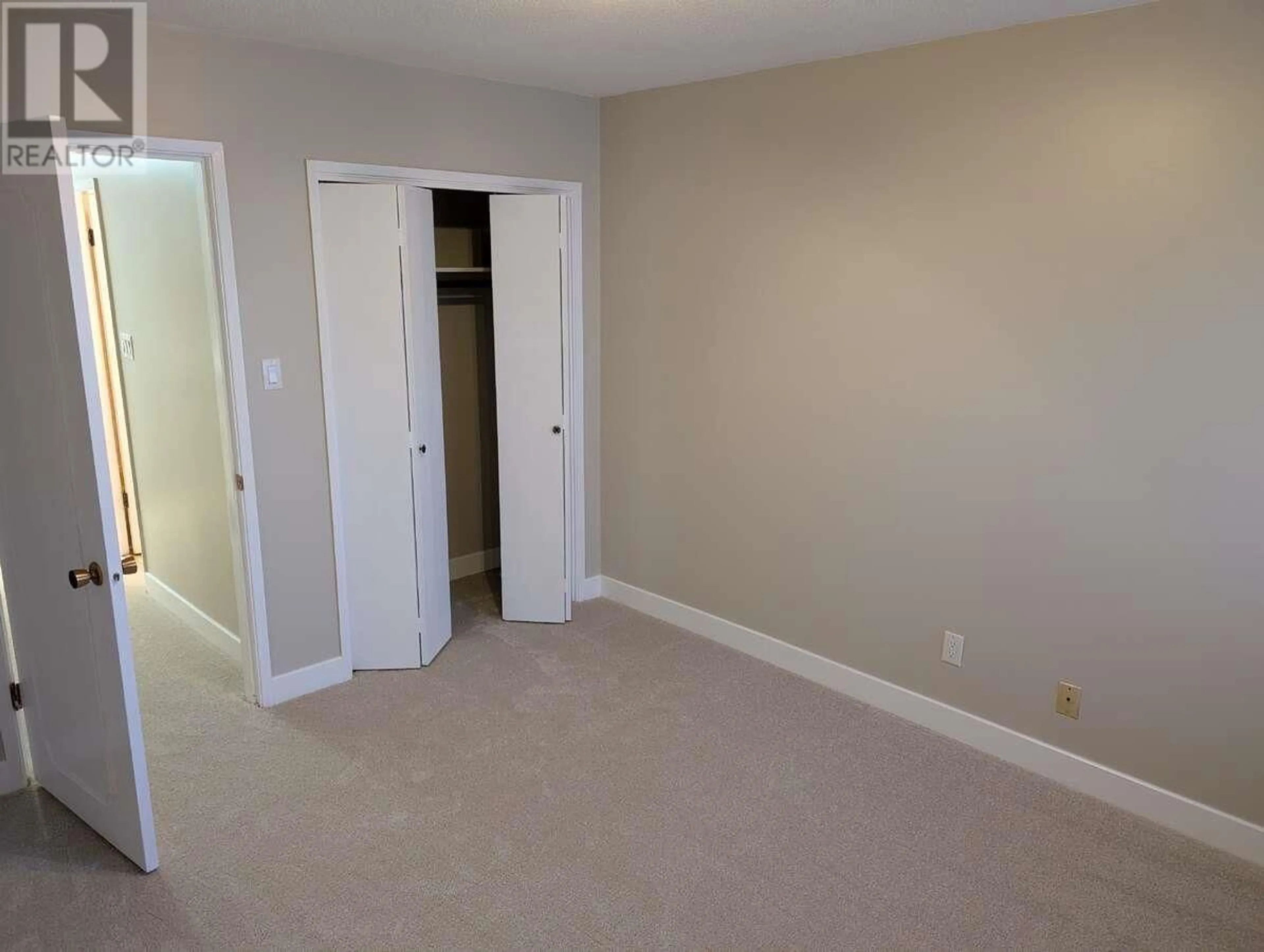 A pic of a room for 116 - 7428 19TH AVENUE, Burnaby British Columbia V3N1E1