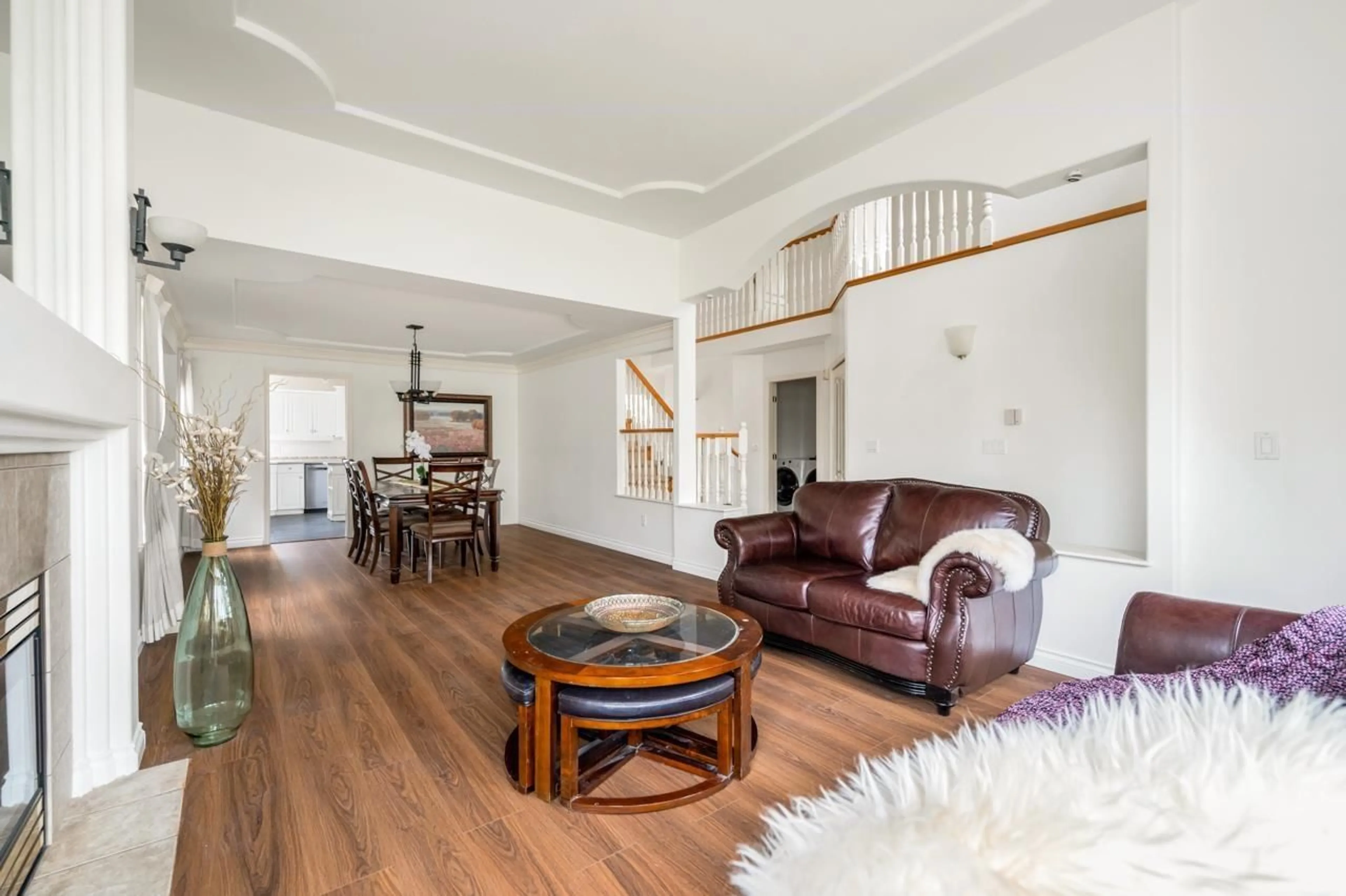 Living room with furniture, unknown for 16051 110TH, Surrey British Columbia V4N1R1