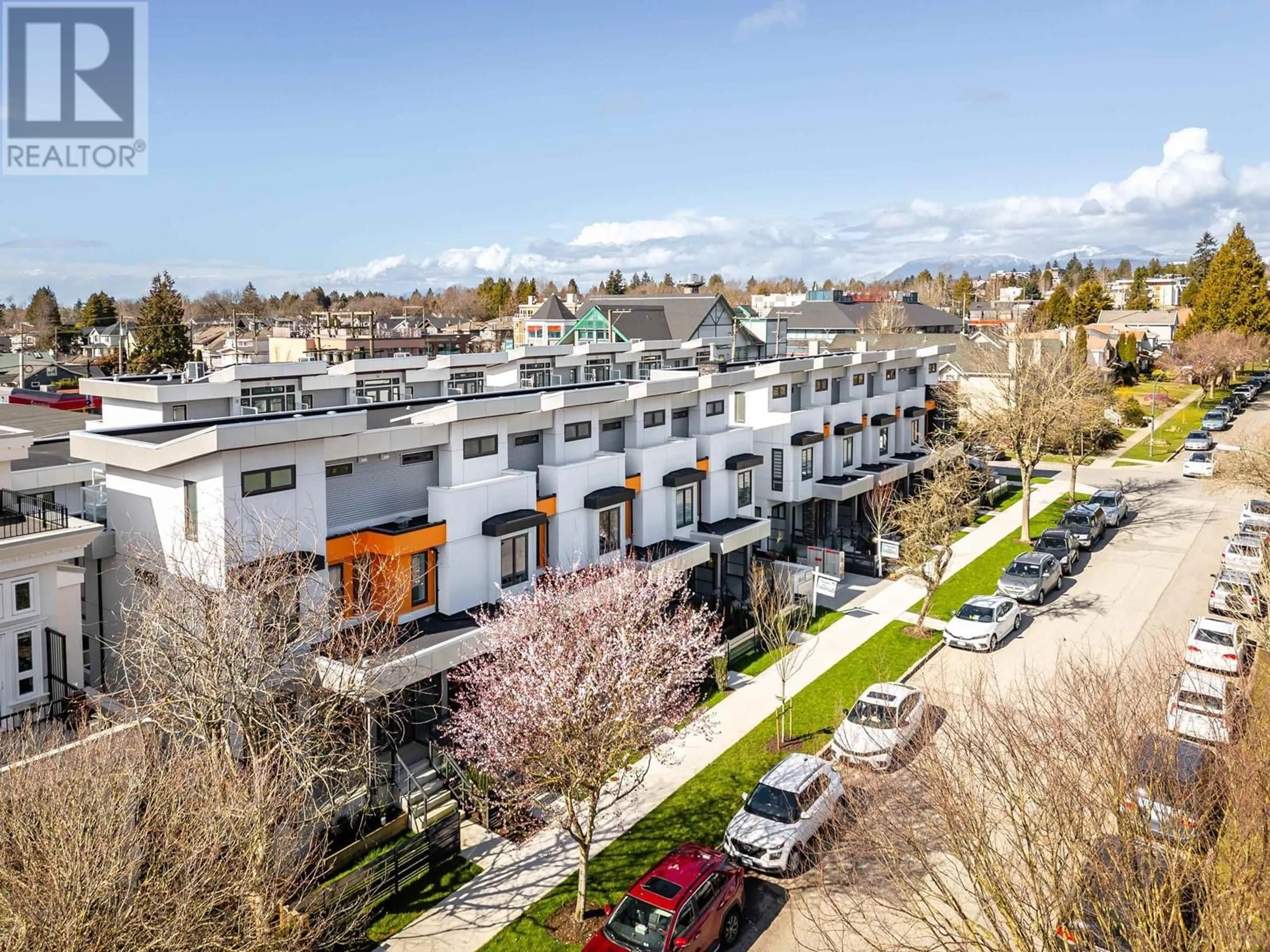 A pic from outside/outdoor area/front of a property/back of a property/a pic from drone, unknown for 8315 FRENCH STREET, Vancouver British Columbia V6P4W3