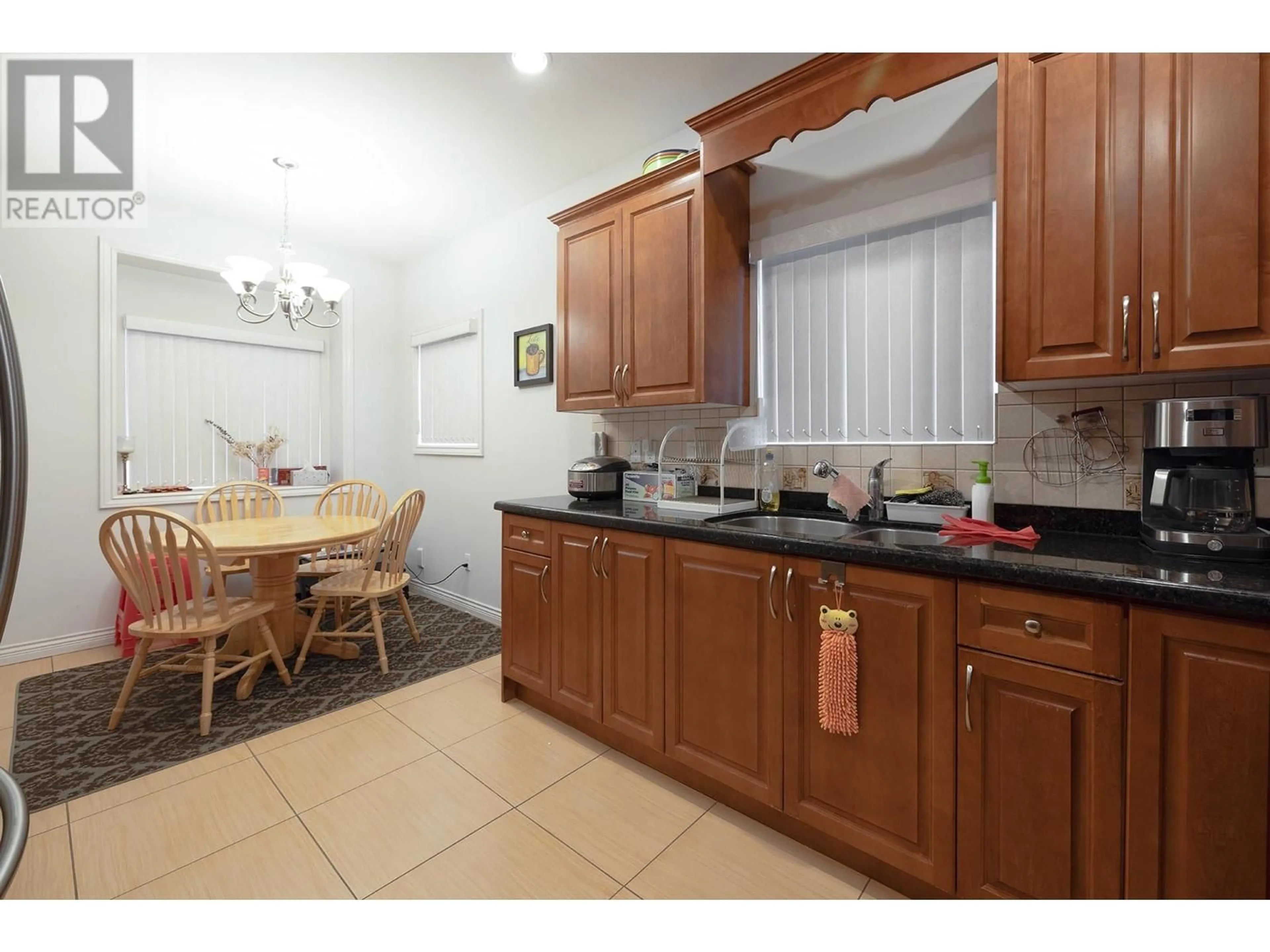 Standard kitchen, ceramic/tile floor for 2222 44TH AVENUE, Vancouver British Columbia V5P1N4