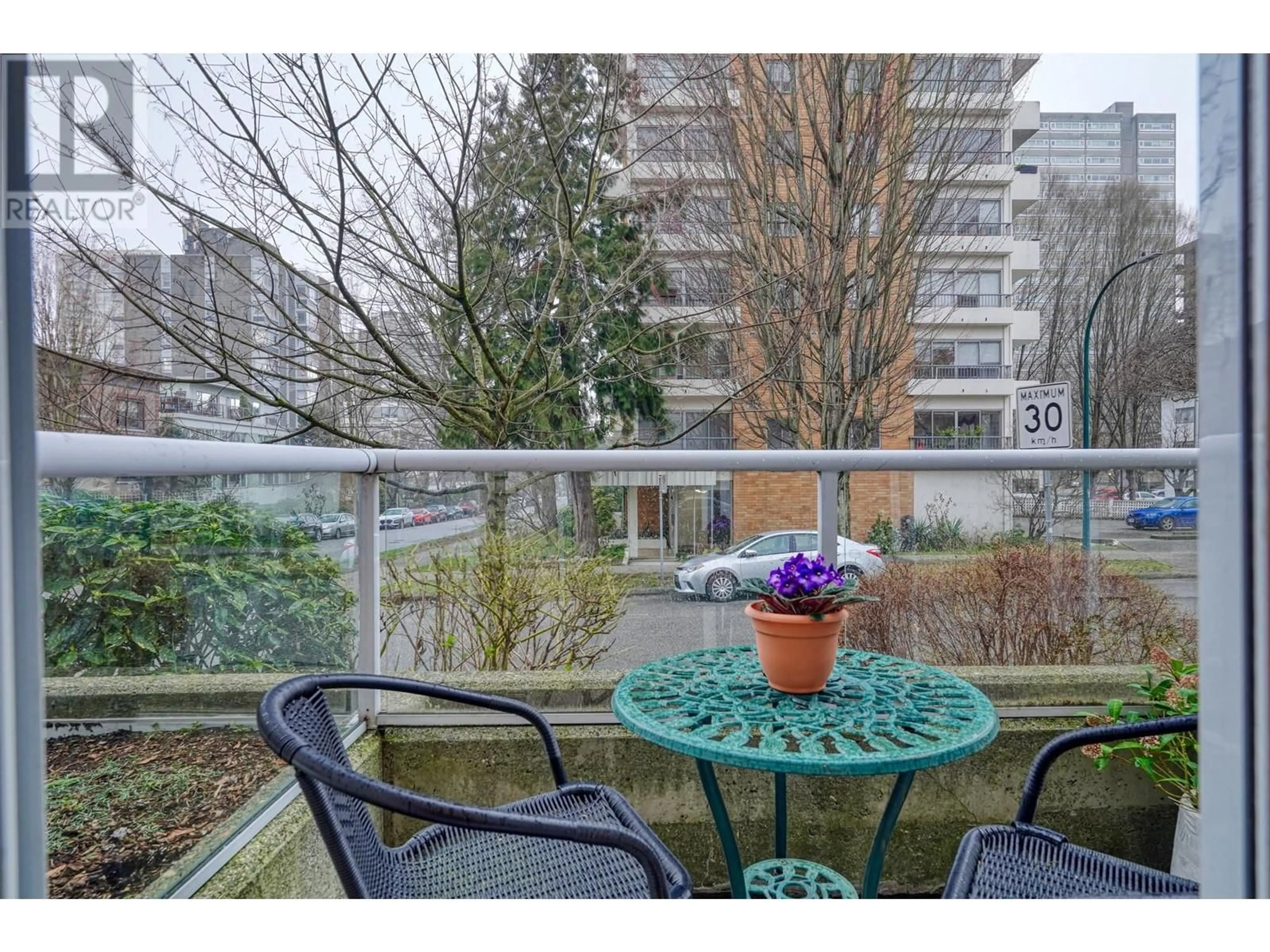 Patio, unknown for 101 1595 BARCLAY STREET, Vancouver British Columbia V6G1J8