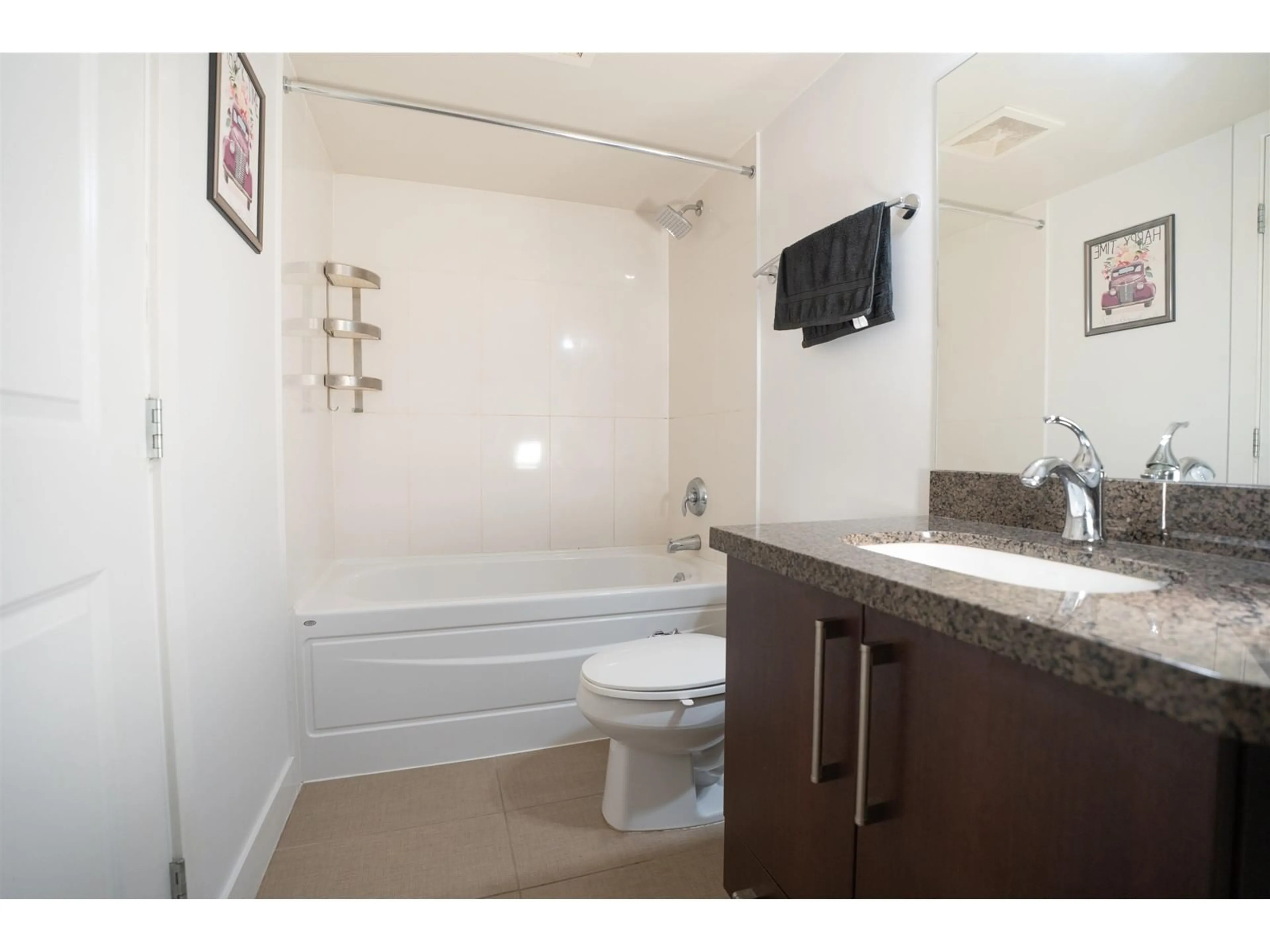 Standard bathroom, unknown for 205 15765 CROYDON DRIVE, Surrey British Columbia V3Z2L6