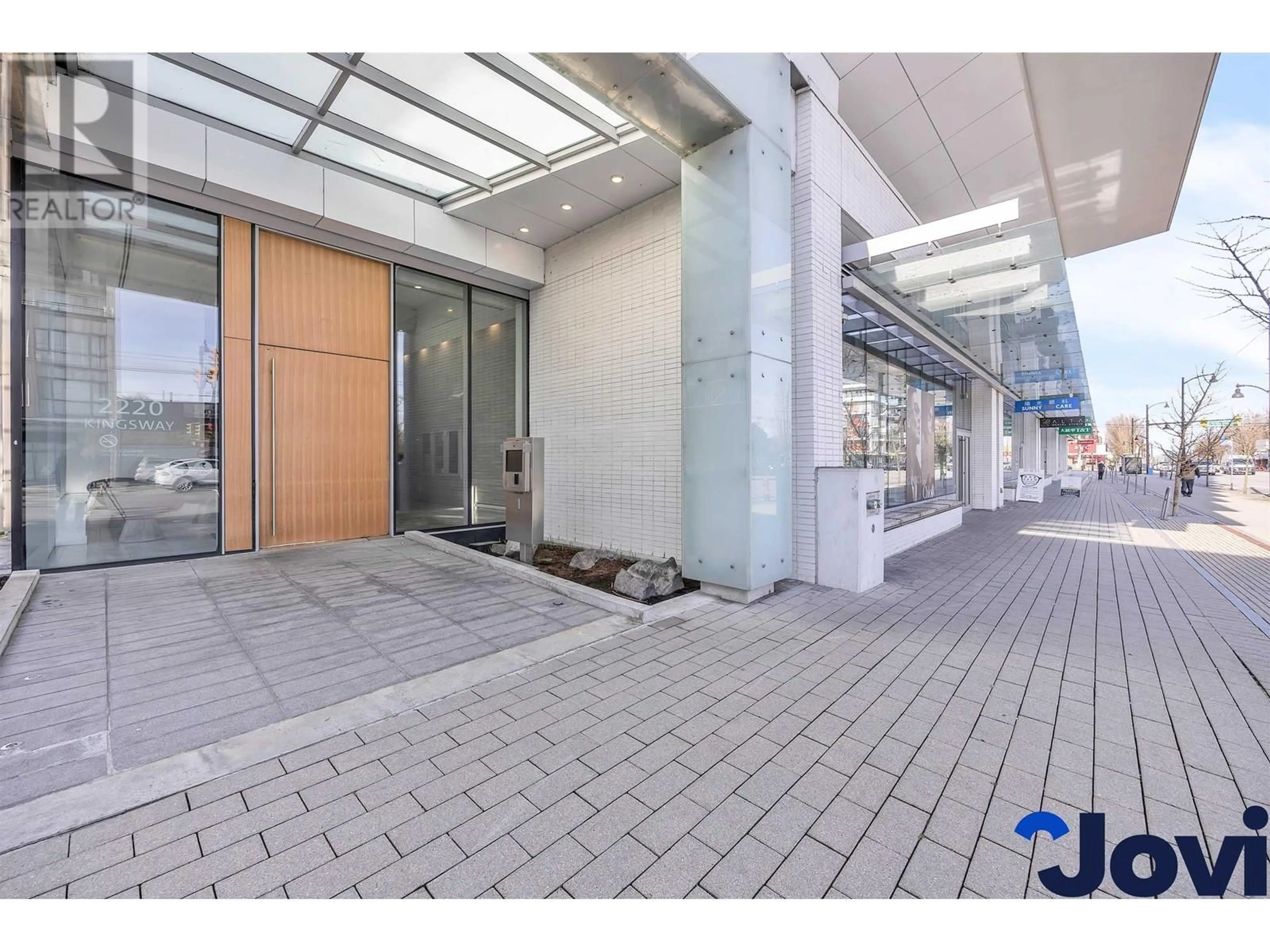 Indoor foyer for 1602 2220 KINGSWAY, Vancouver British Columbia V5N2T7