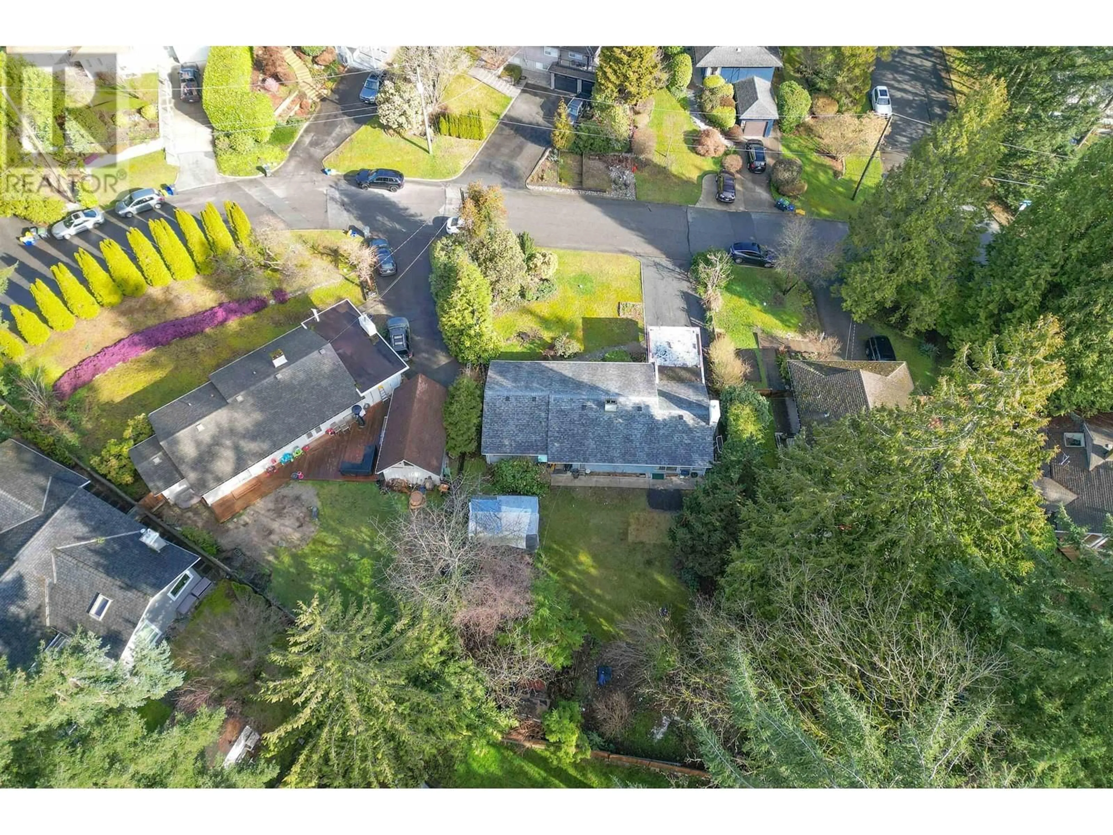 A pic from outside/outdoor area/front of a property/back of a property/a pic from drone, street for 1950 ALDERLYNN DRIVE, North Vancouver British Columbia V7J2S9