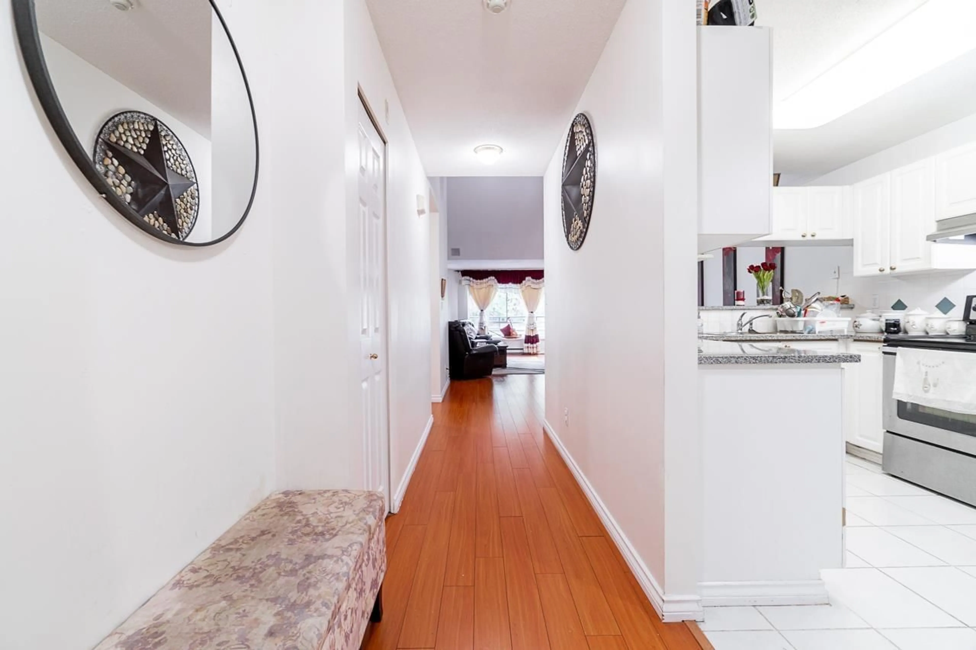 Indoor entryway for 11 - 13670 84, Surrey British Columbia V3W0T6