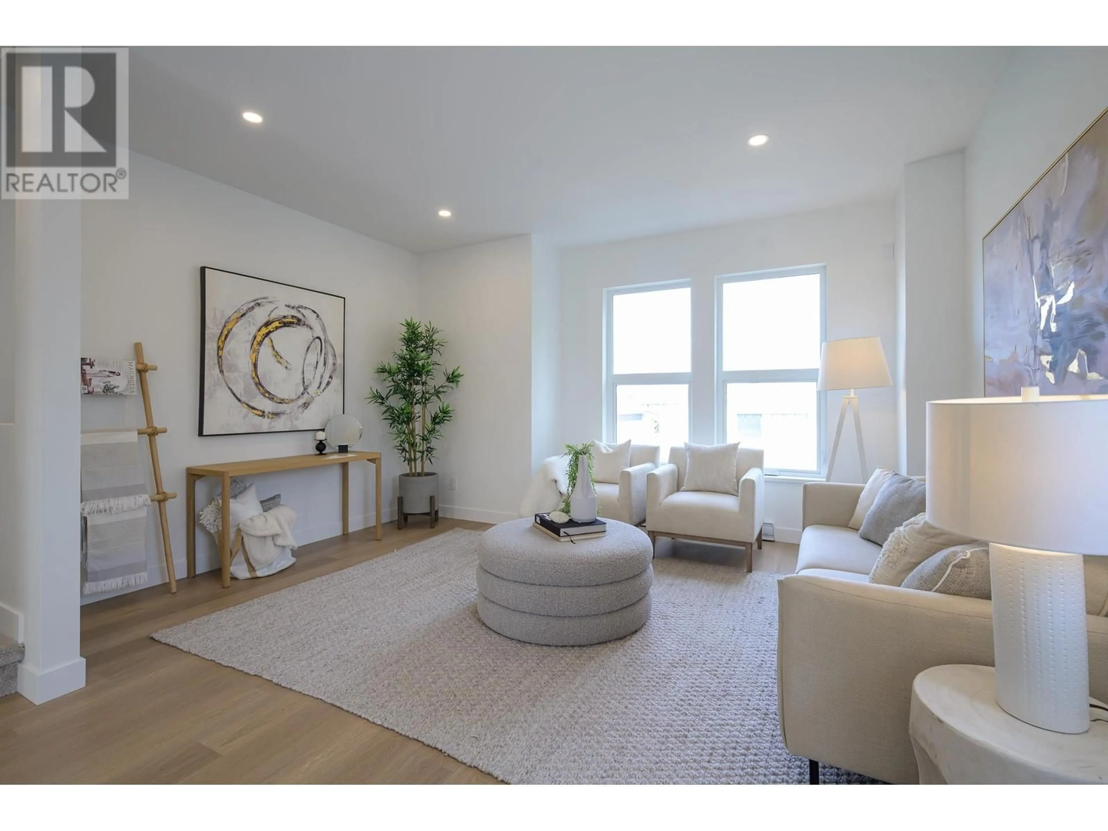 Living room with furniture, unknown for 3 - 4788 54A STREET, Delta British Columbia V4K3P1