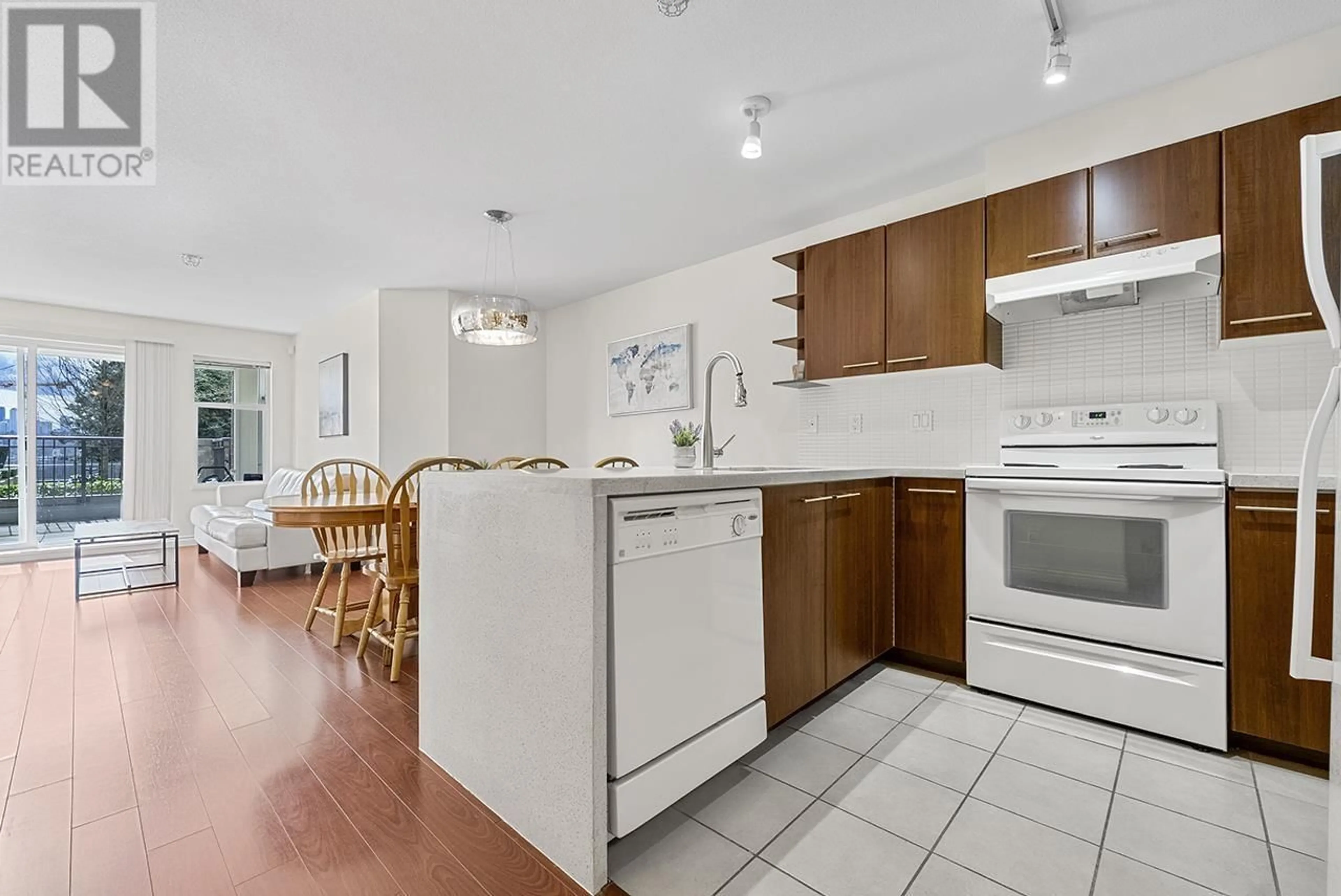 Open concept kitchen, unknown for 108 - 4833 BRENTWOOD DRIVE, Burnaby British Columbia V5C0C3